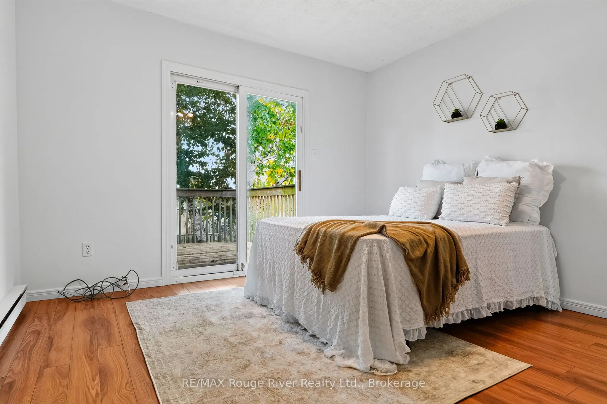830 Ewing Court