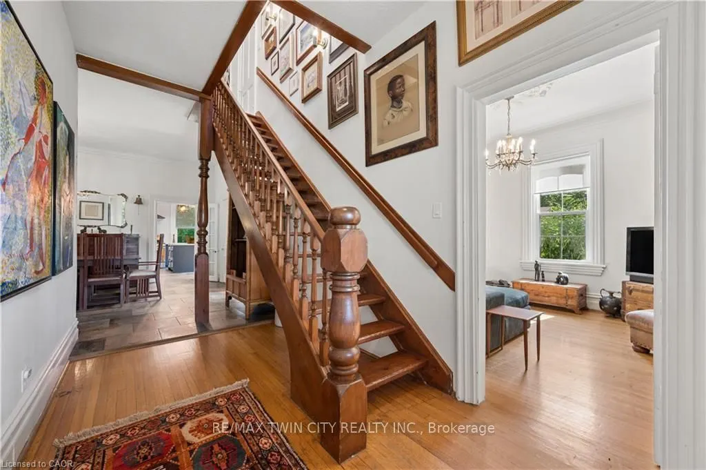 66 Park Hill Road E