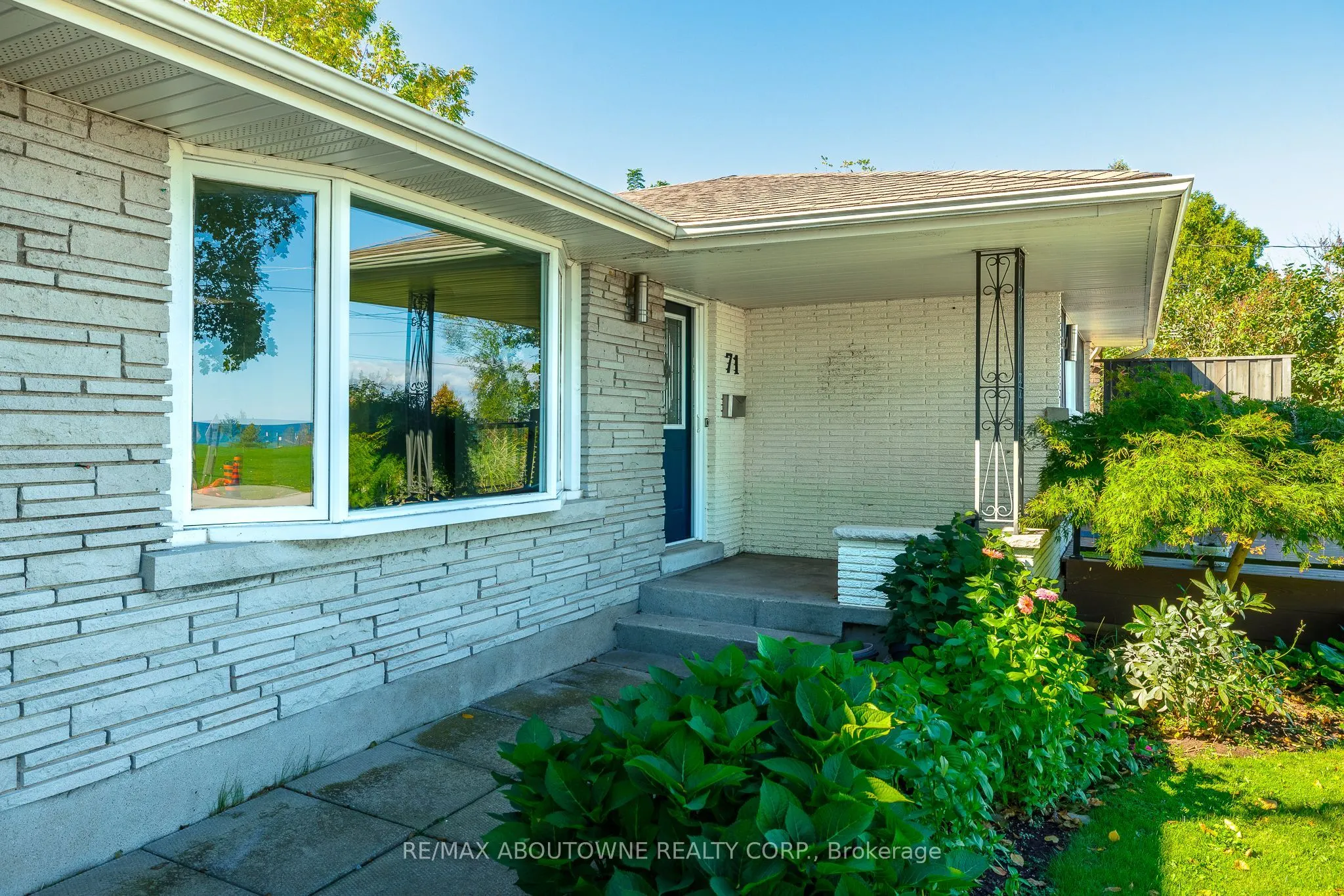 71 Lakeside Drive #Lower