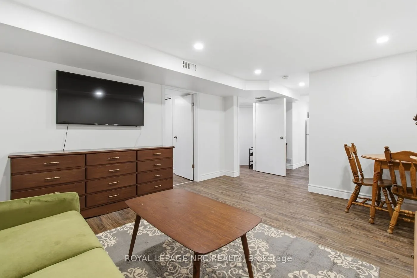 17 Winston Road