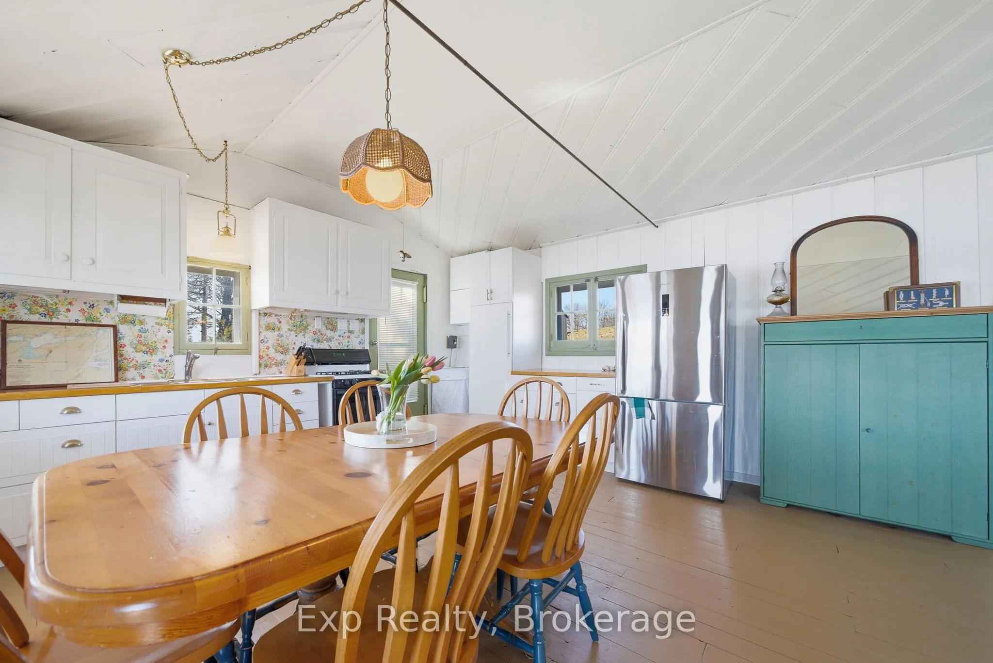 32 Quinte View Road
