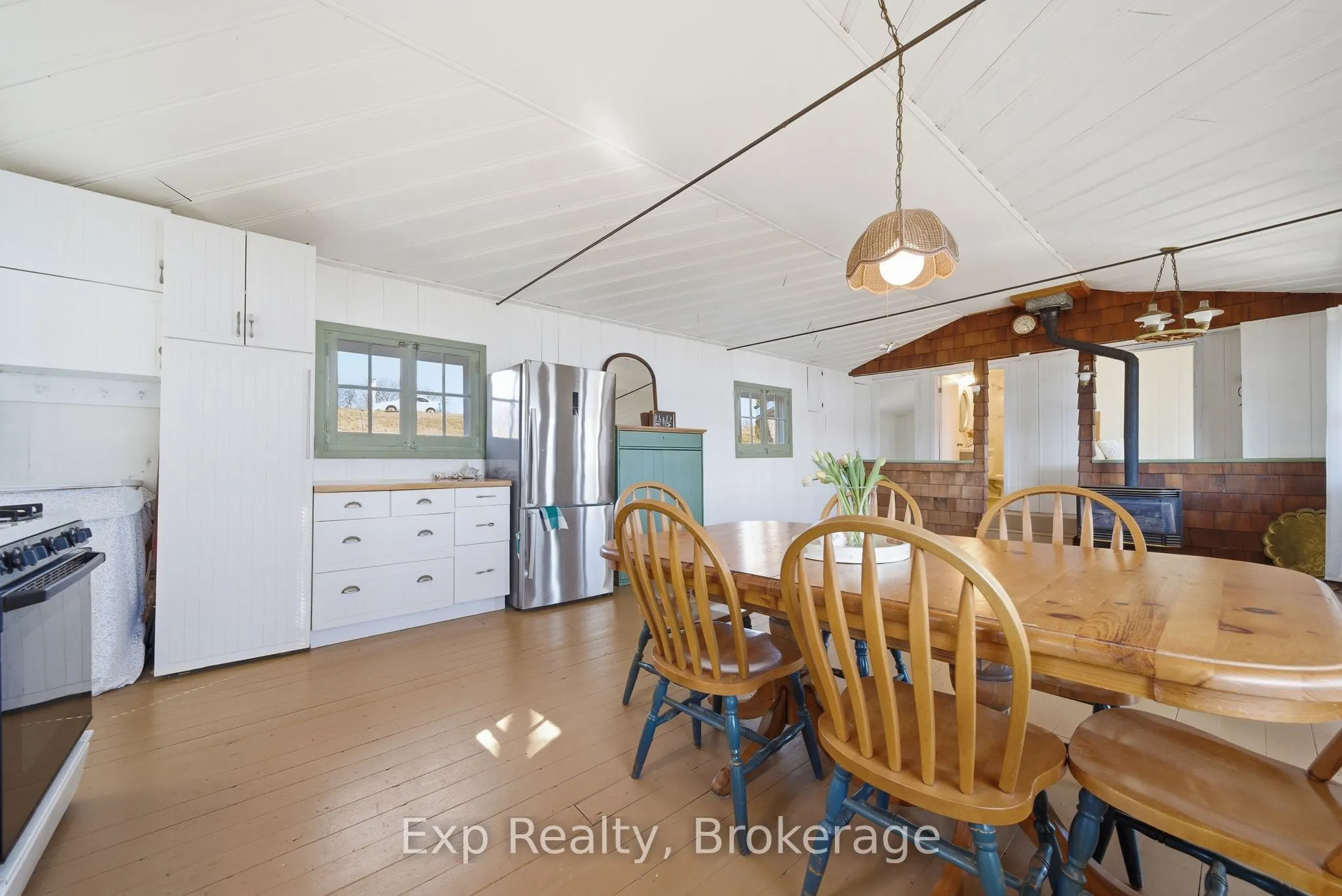 32 Quinte View Road