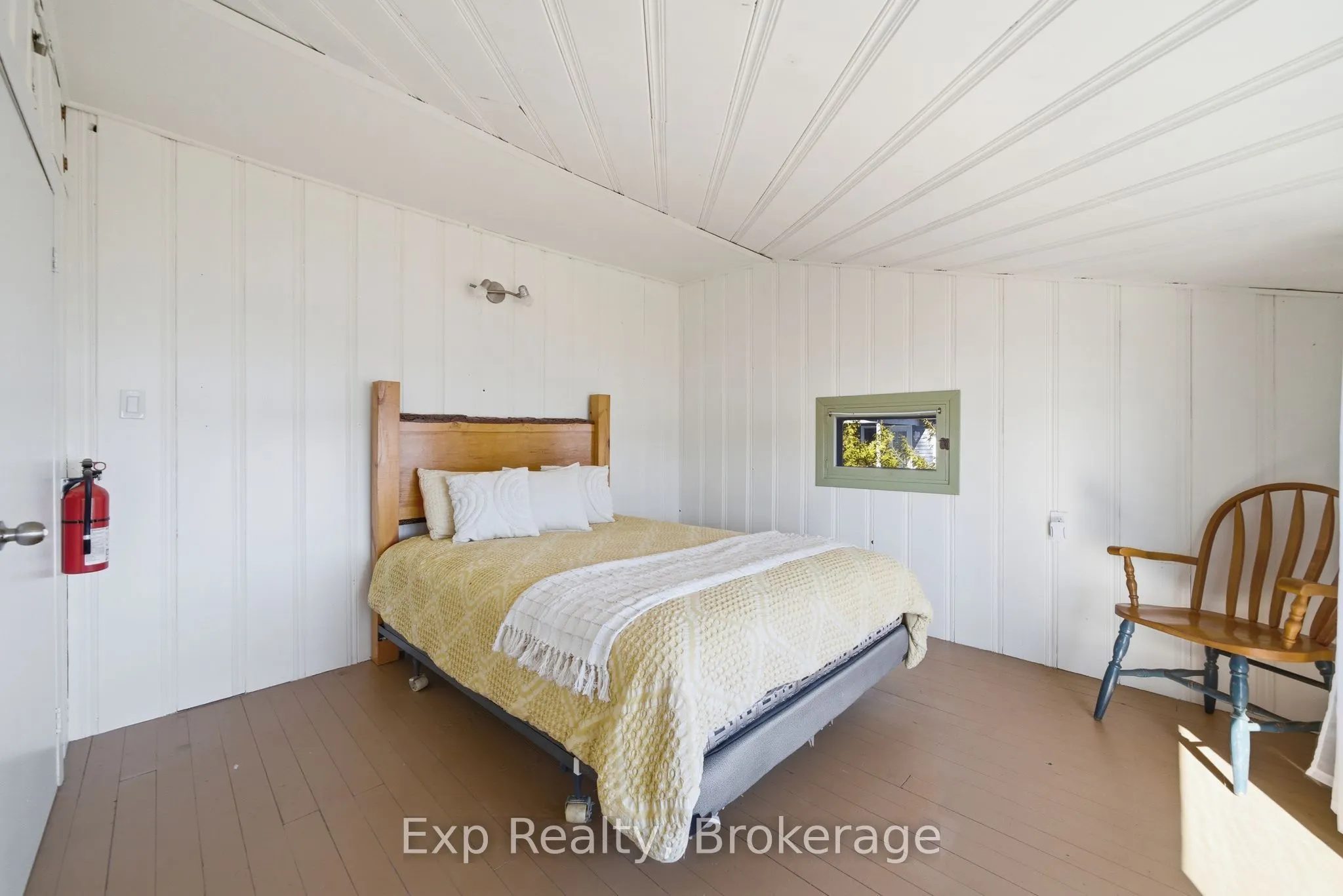 32 Quinte View Road