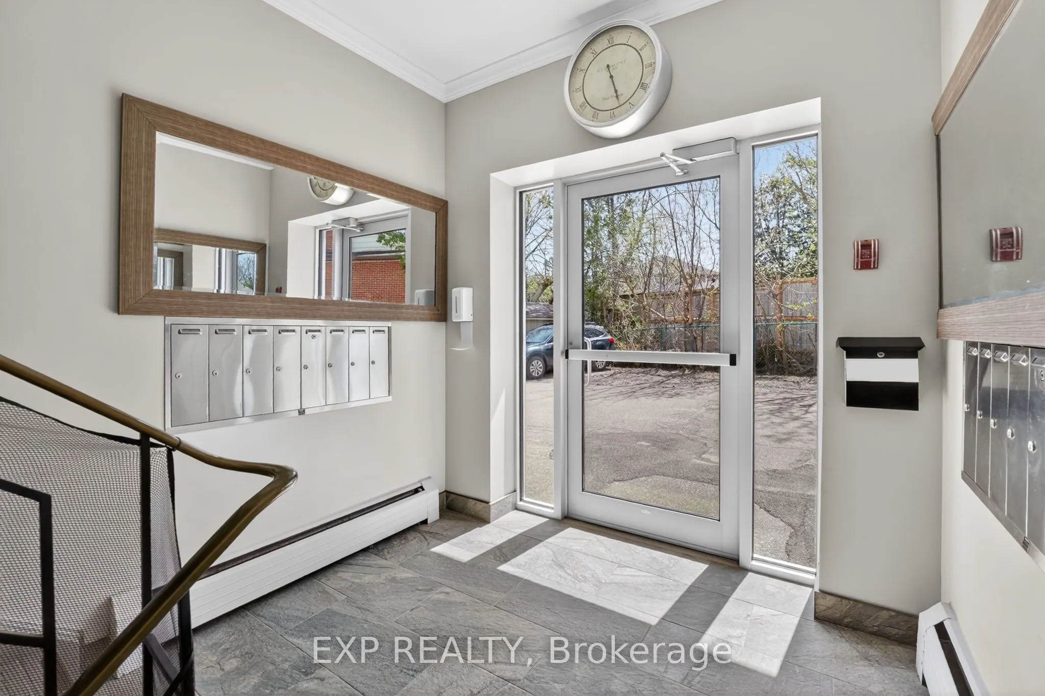 81 Kenwood Drive