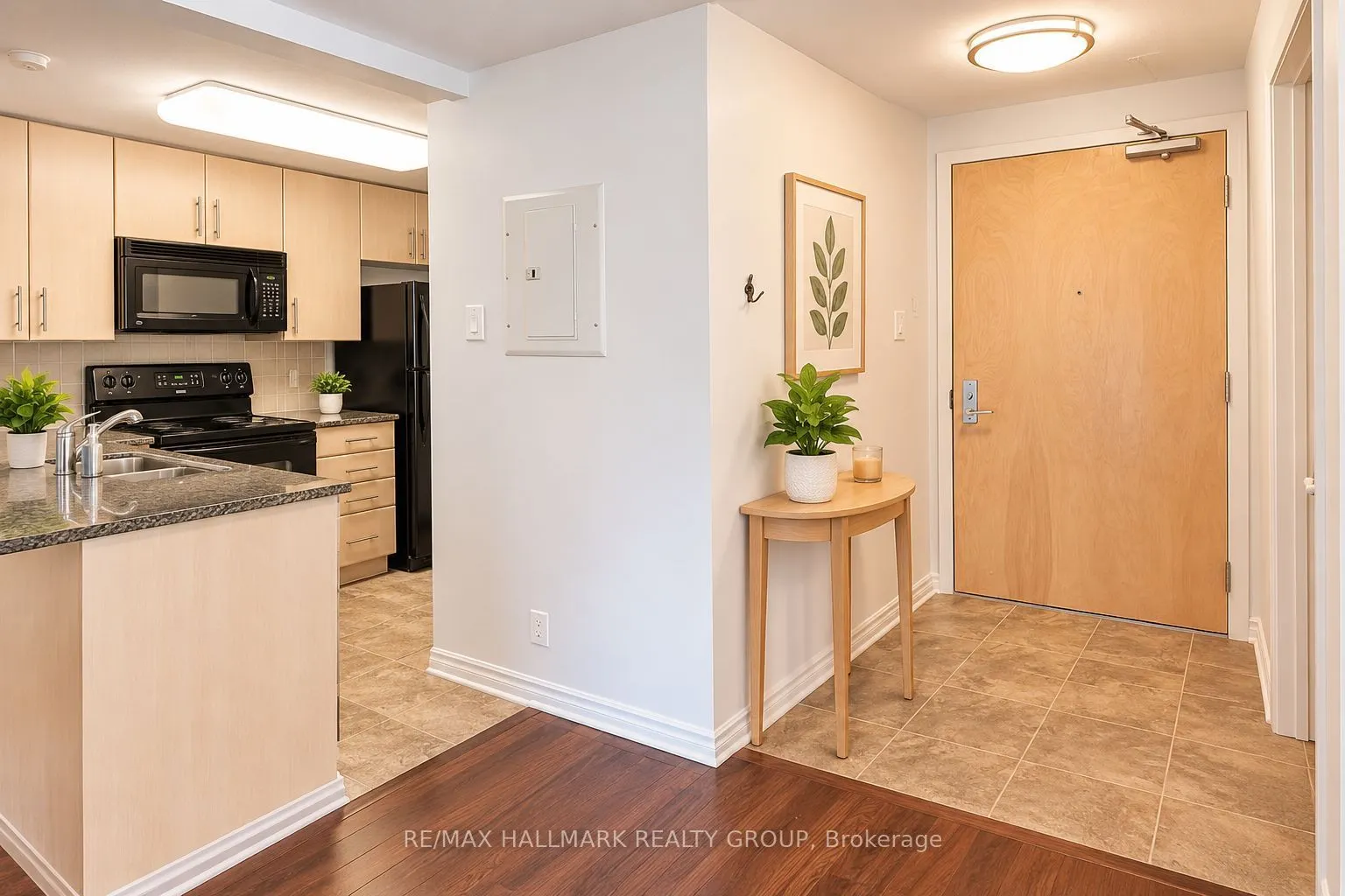 200 LETT Street #302