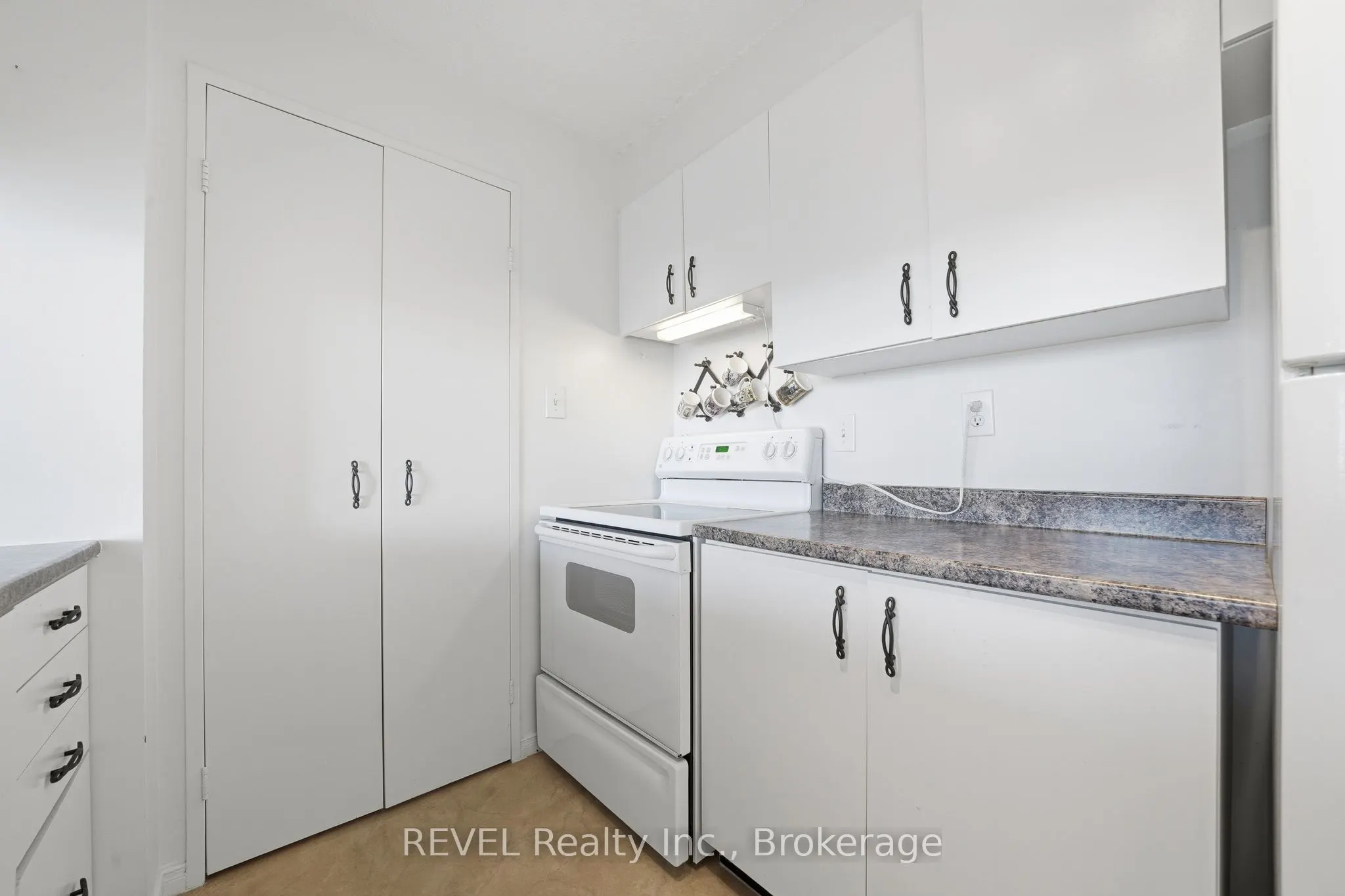350 Front Street #1006