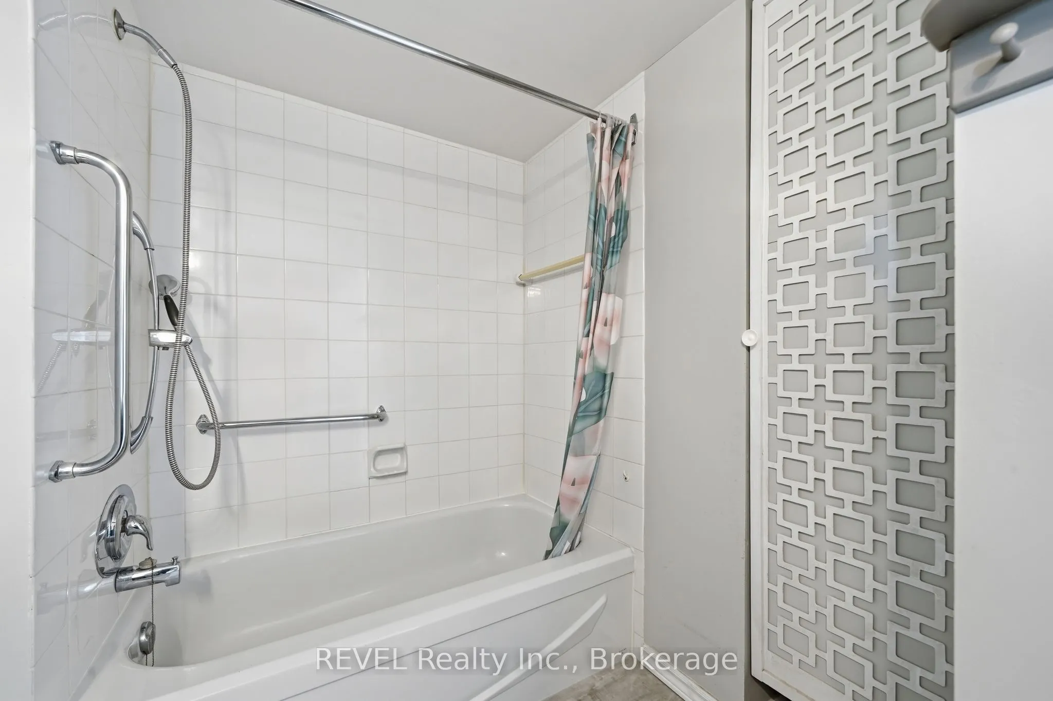 350 Front Street #1006