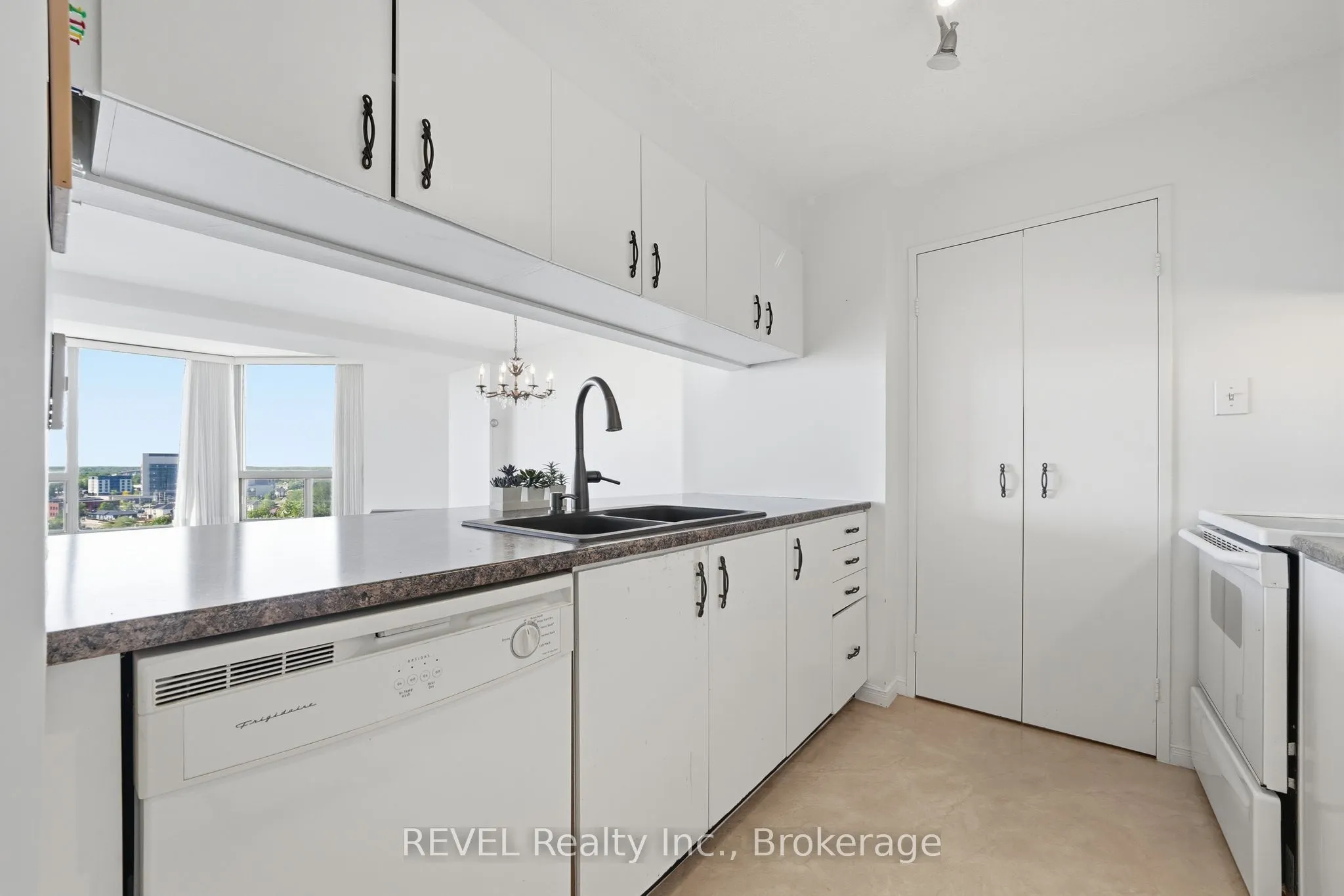 350 Front Street #1006