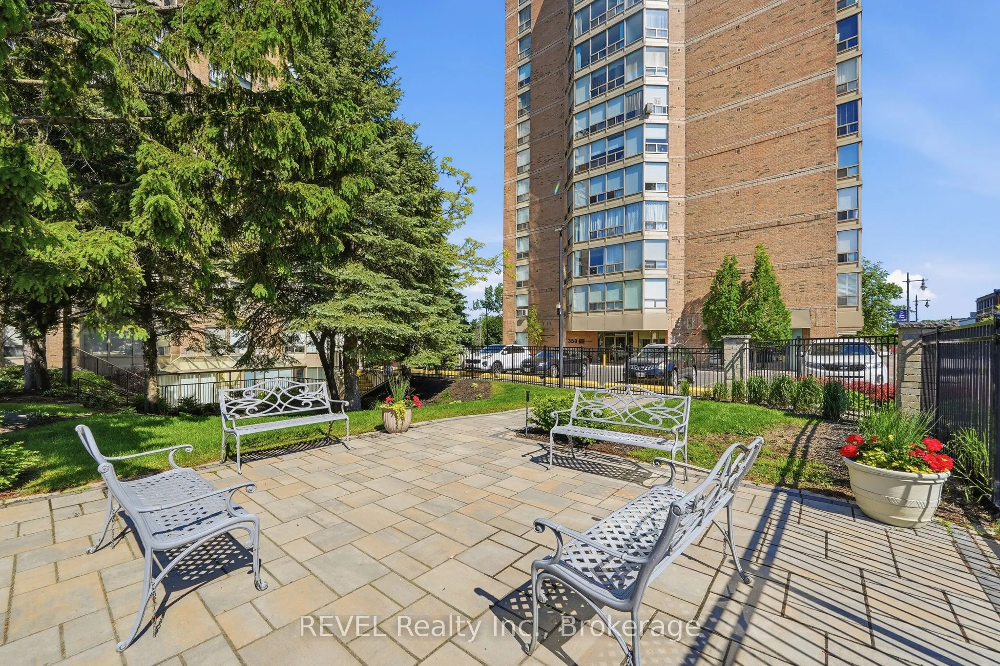 350 Front Street #1006
