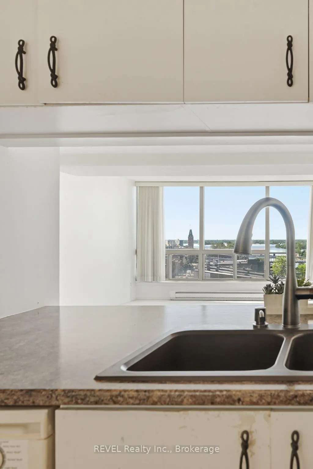 350 Front Street #1006