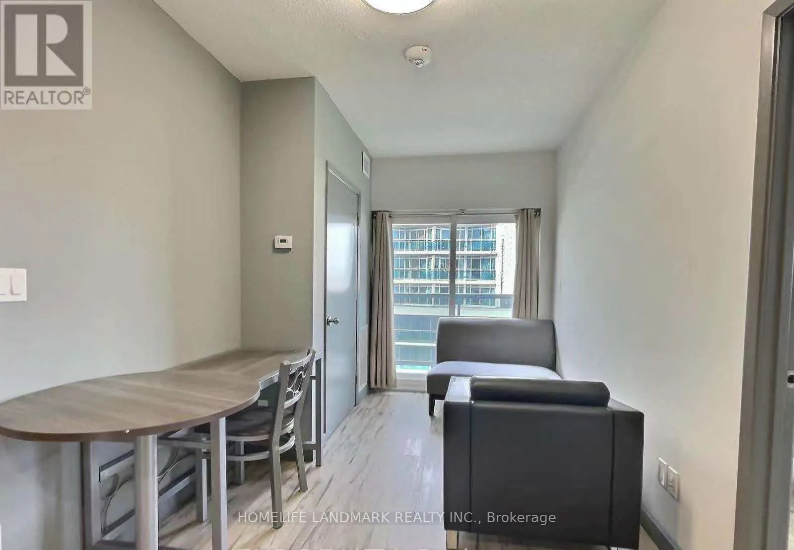 258B Sunview Street #293