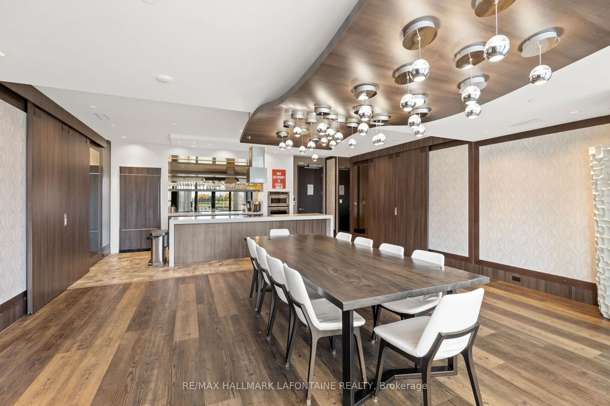 1035 Bank Street #509