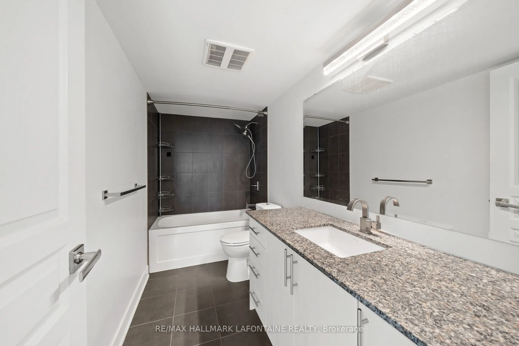 1035 Bank Street #509