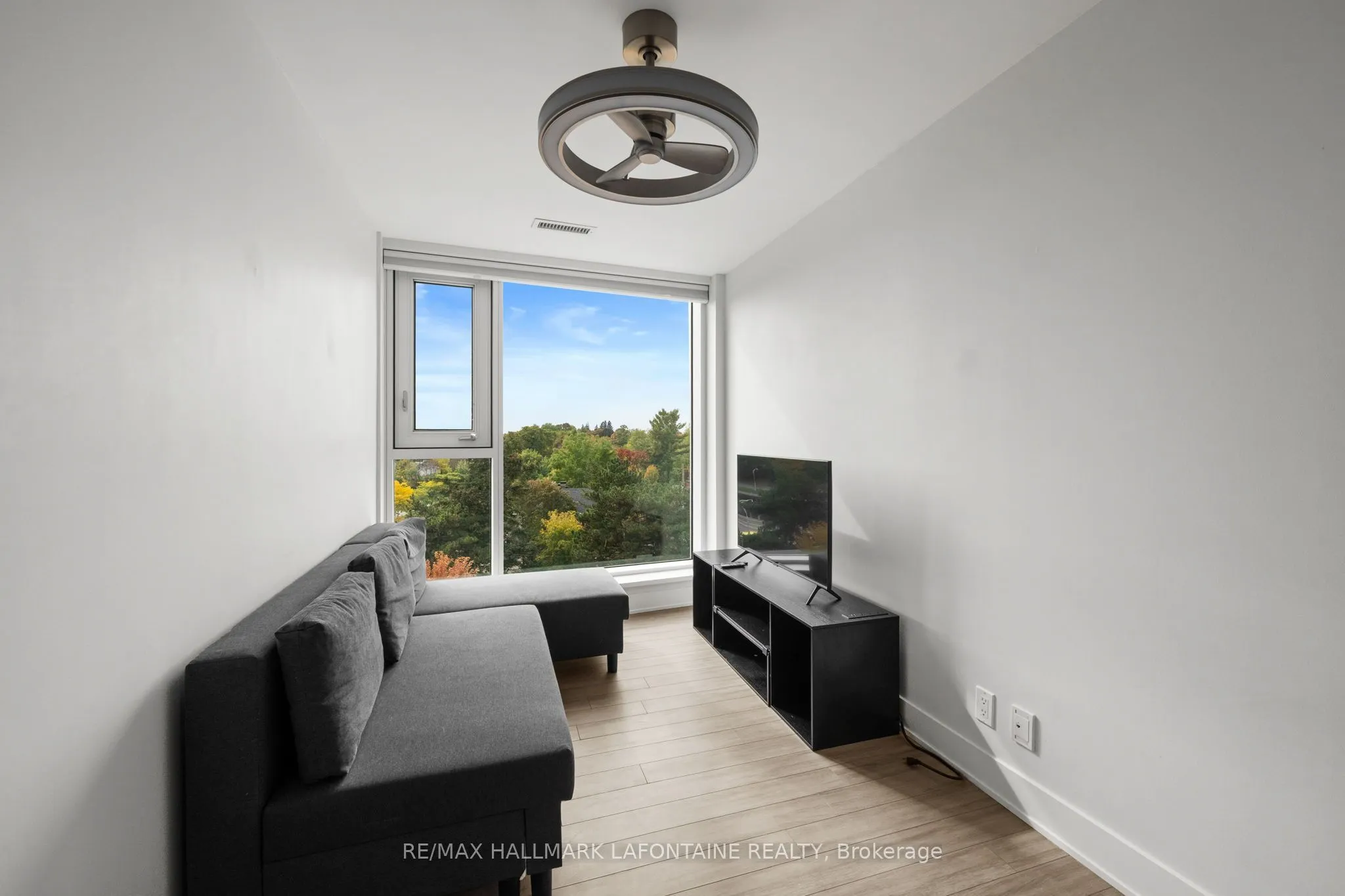 1035 Bank Street #509