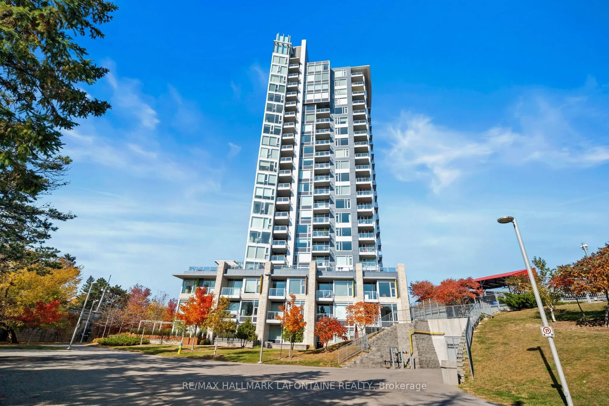 1035 Bank Street #509