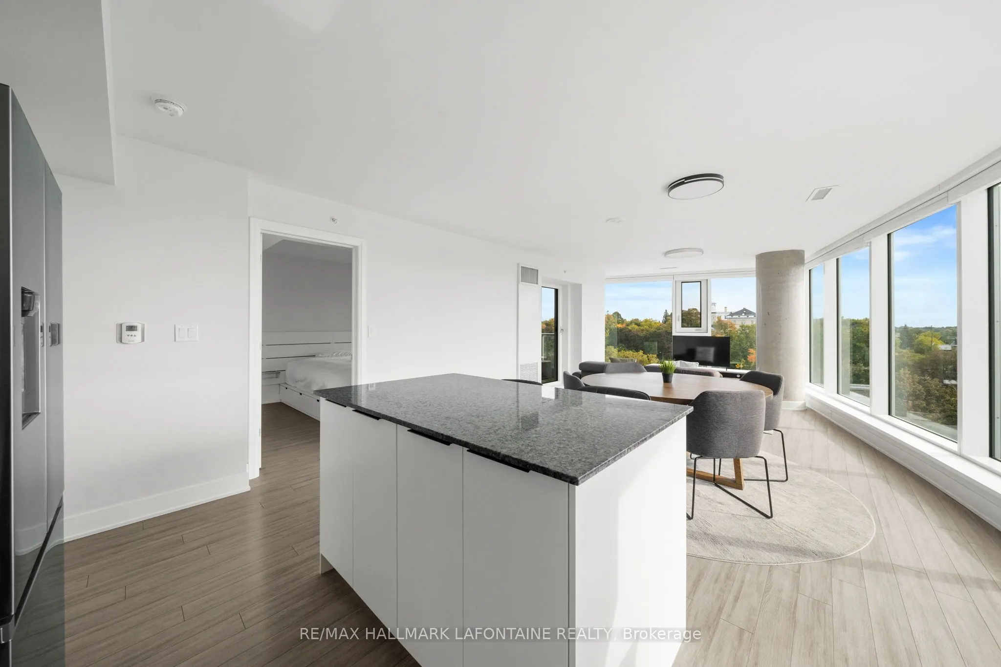 1035 Bank Street #509