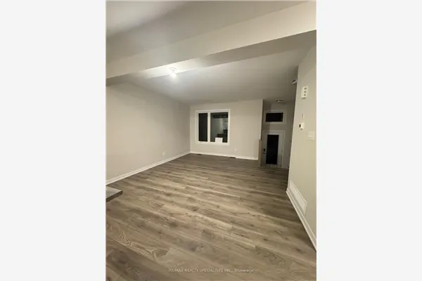 228 Speckled Alder Row