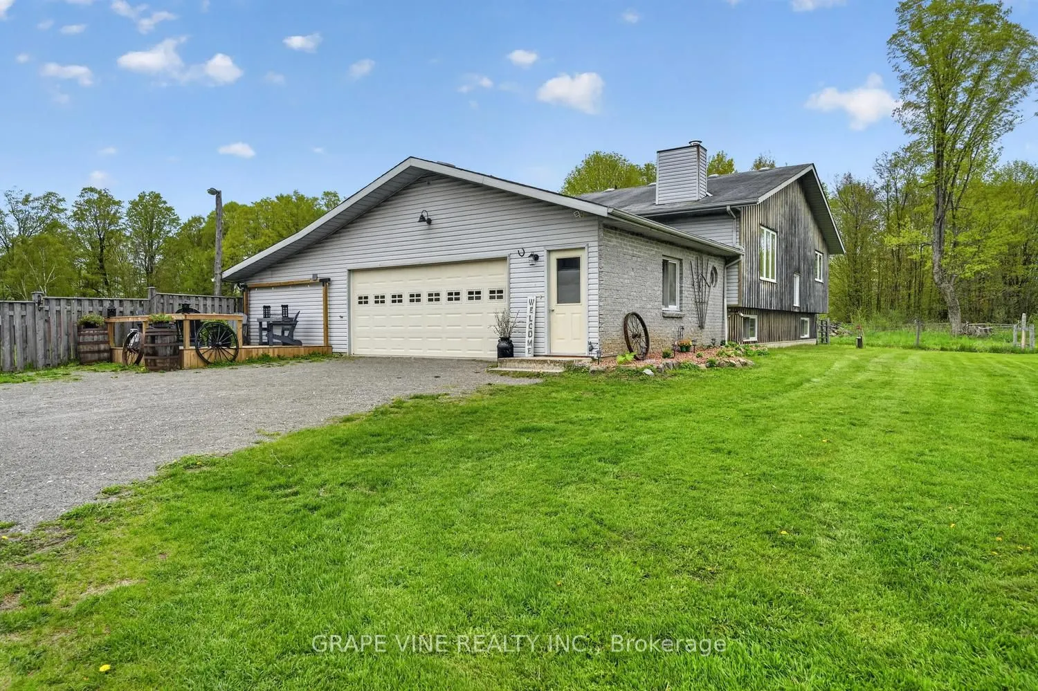 842 Port Elmsley Road