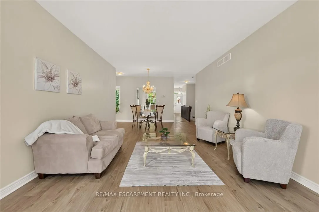 14 Ecker Lane #14