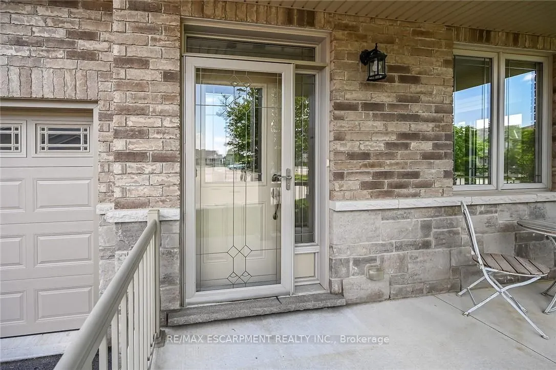 14 Ecker Lane #14