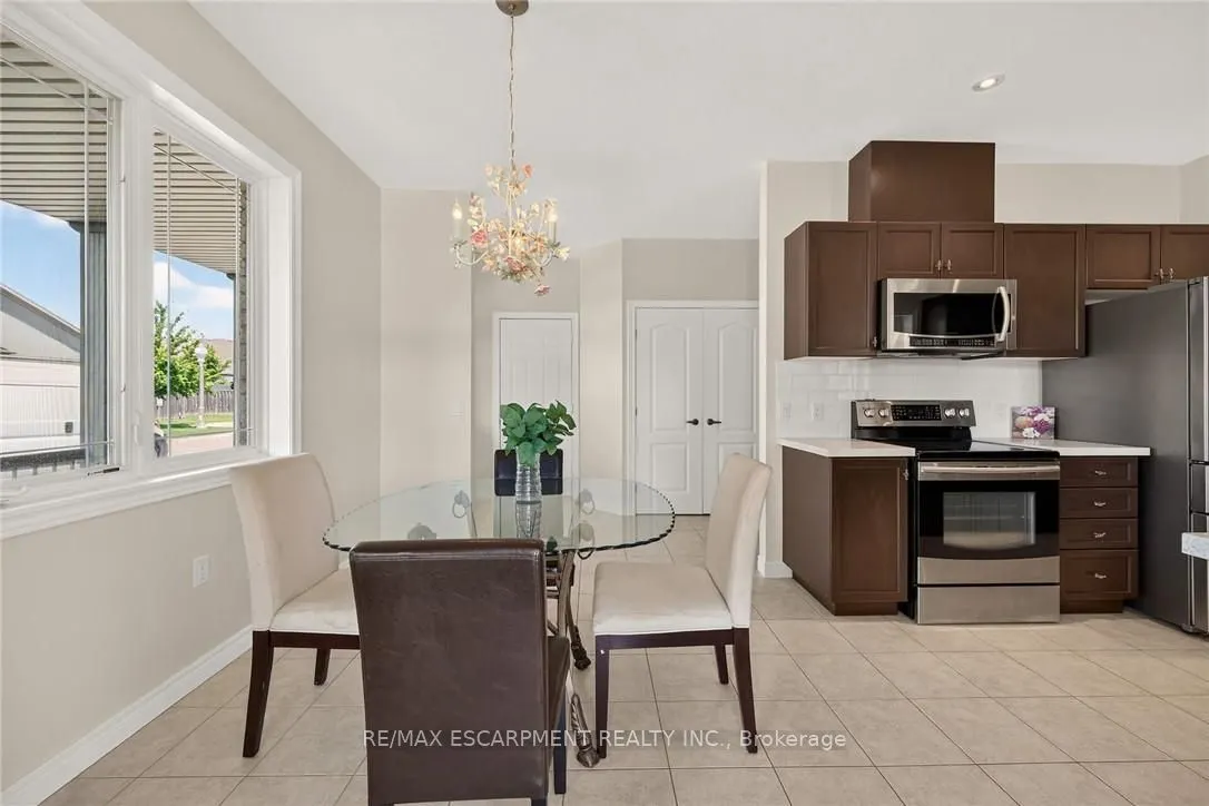 14 Ecker Lane #14