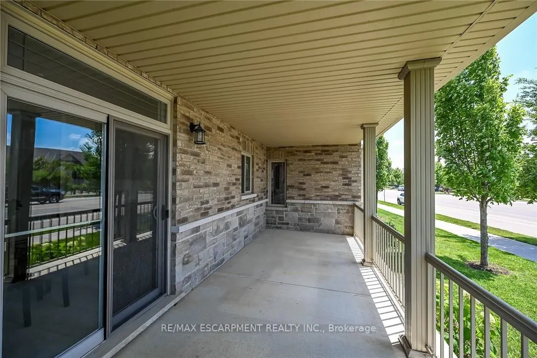 14 Ecker Lane #14
