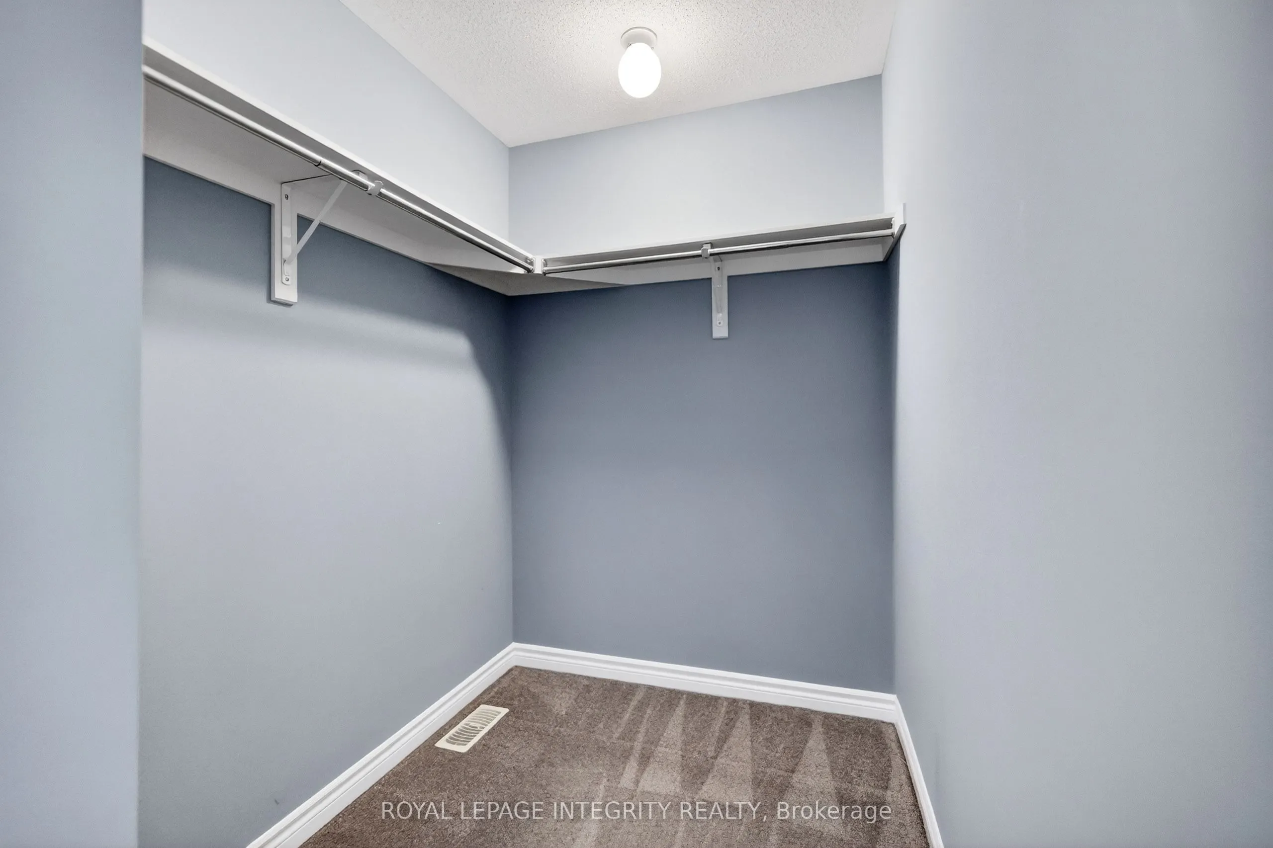 351 Gallantry Way