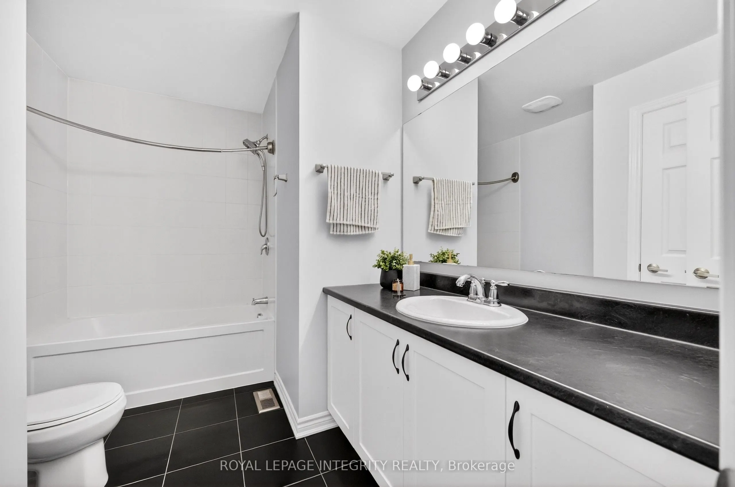 351 Gallantry Way