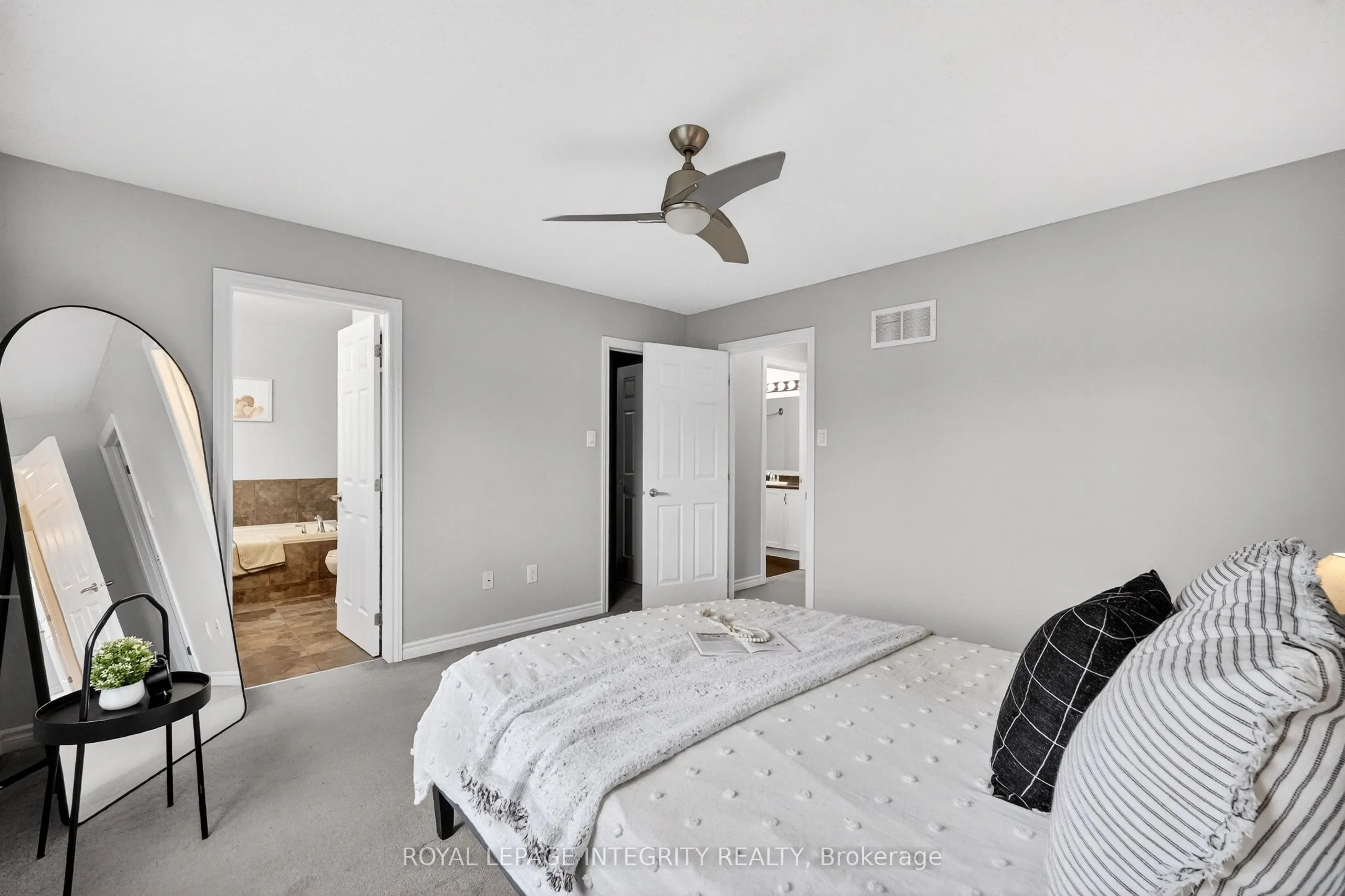 351 Gallantry Way
