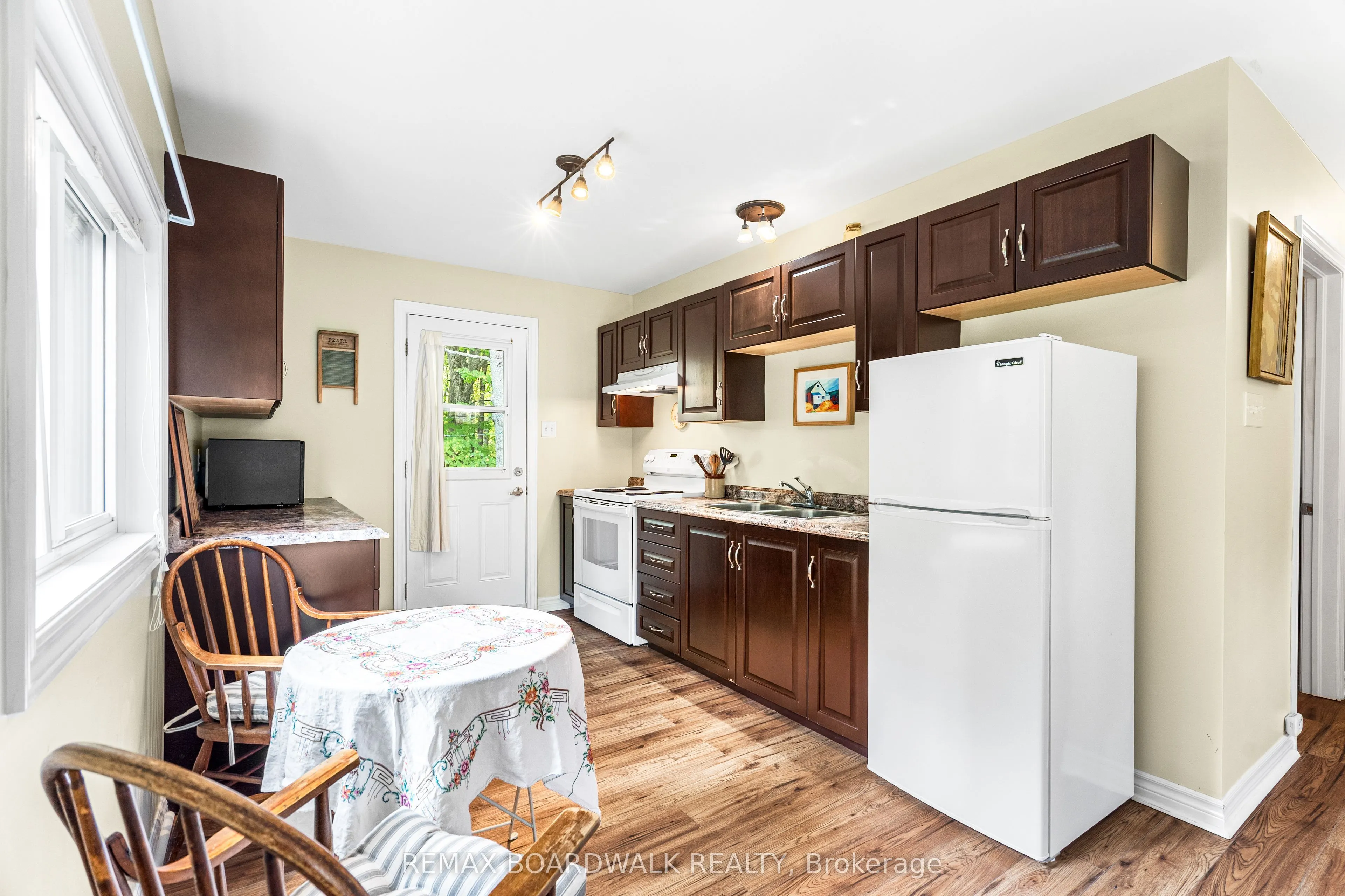 3099 8th Concession North Road