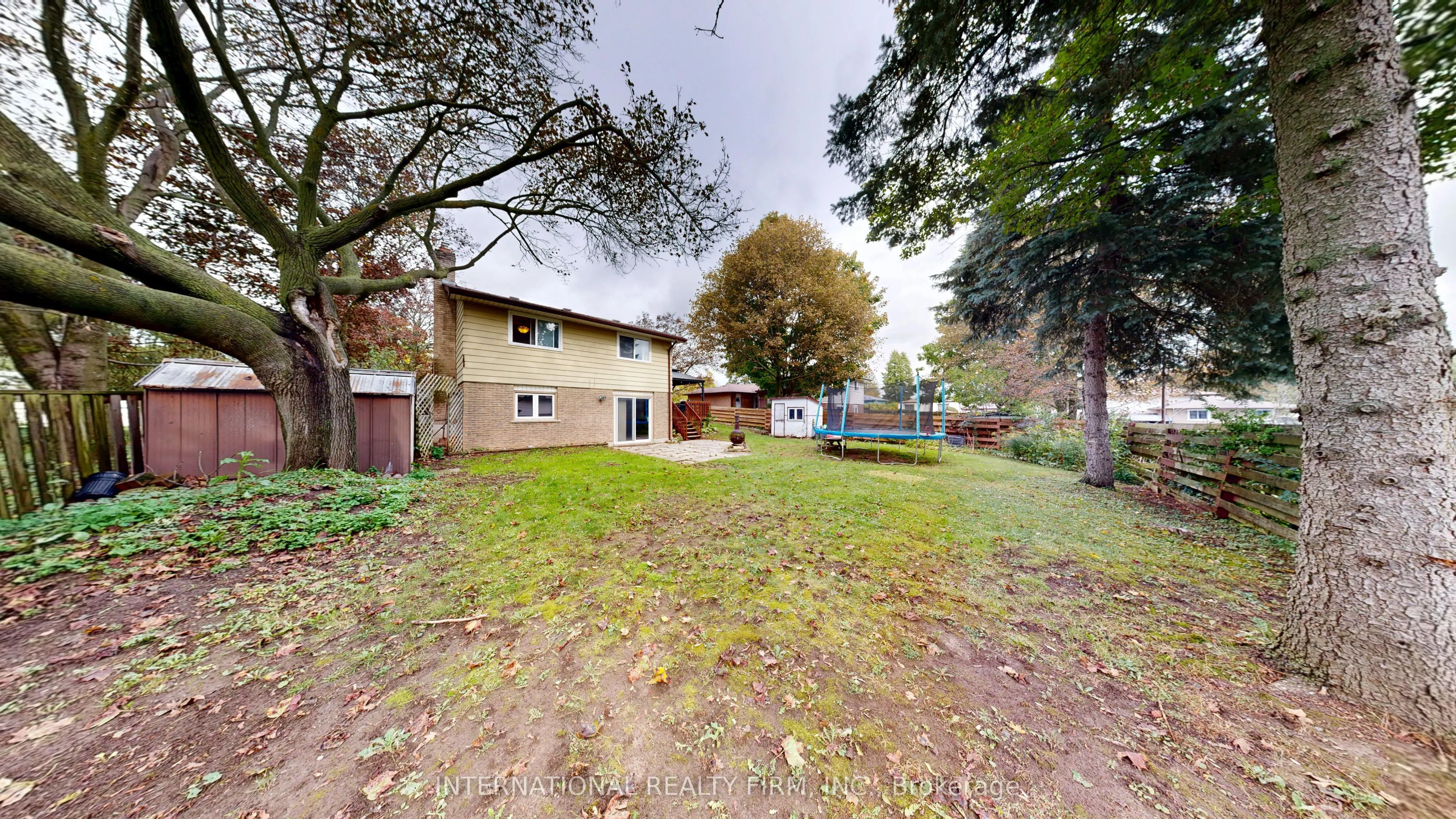 9 Vaughan Avenue