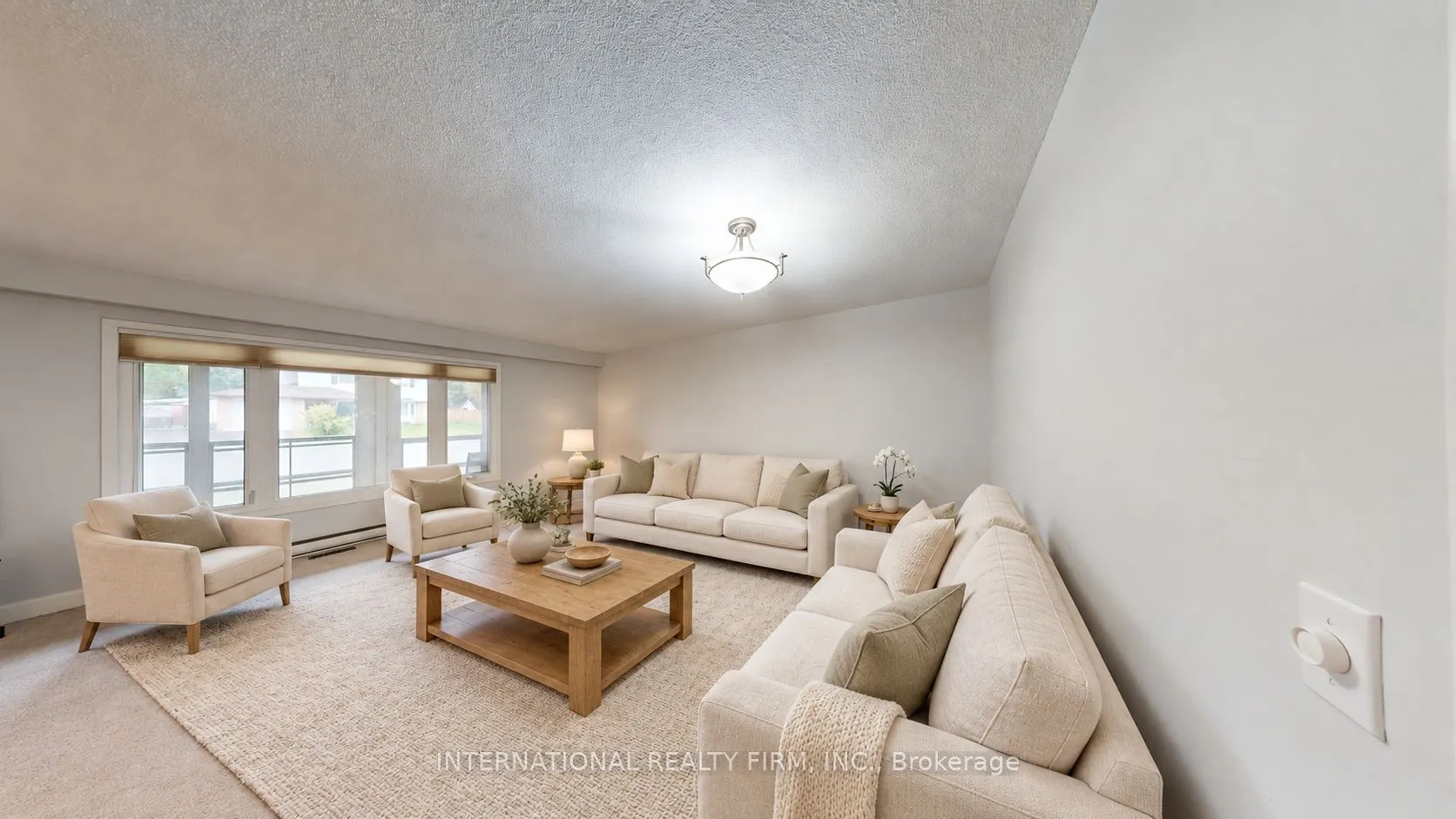 9 Vaughan Avenue