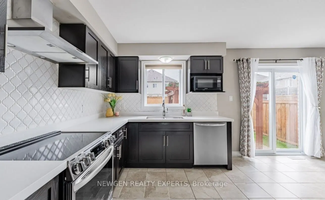 111 JOHN BRABSON Crescent