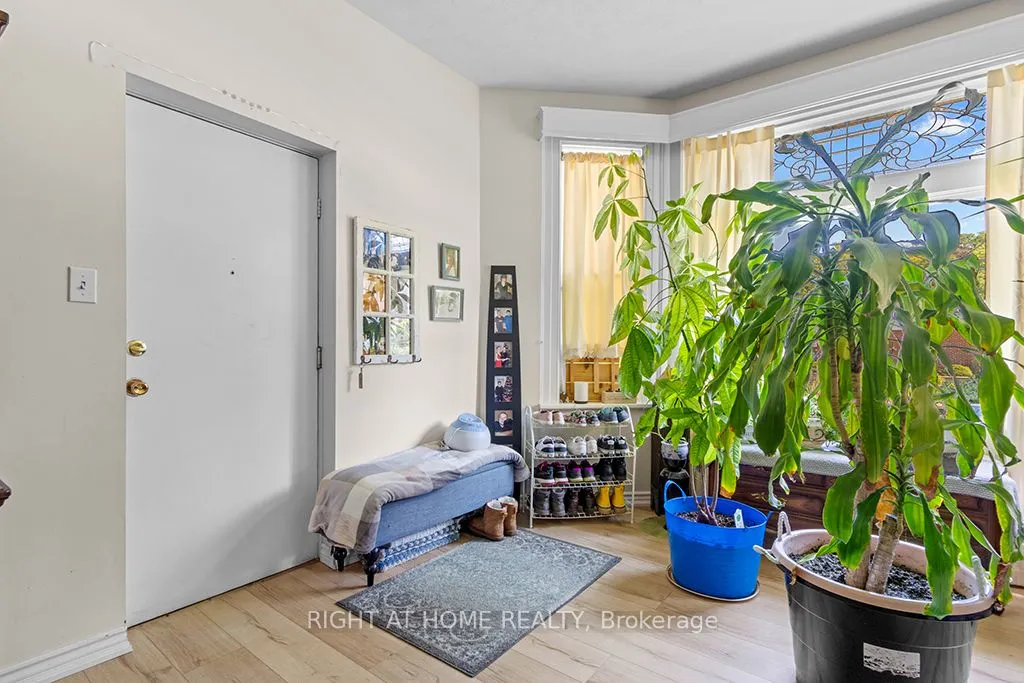 774 4th Avenue E #1