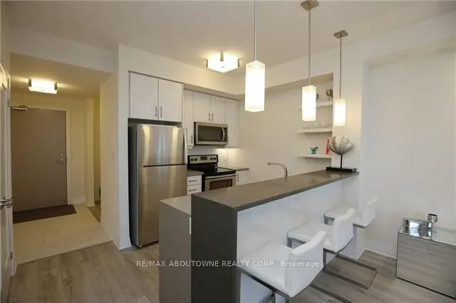 10 Concord Place #101