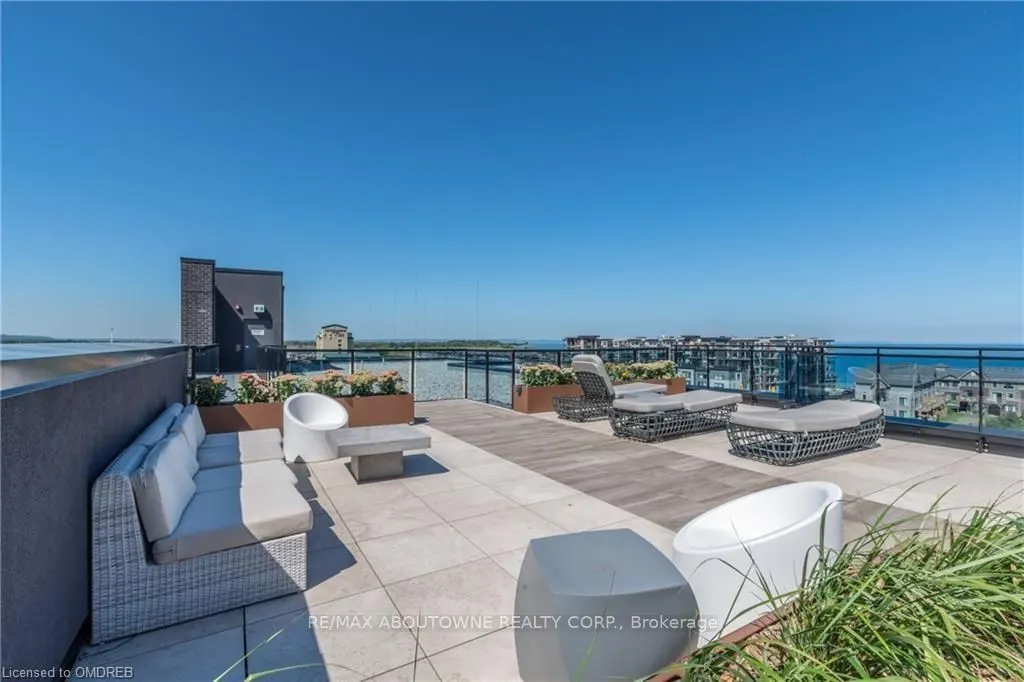 10 Concord Place #101