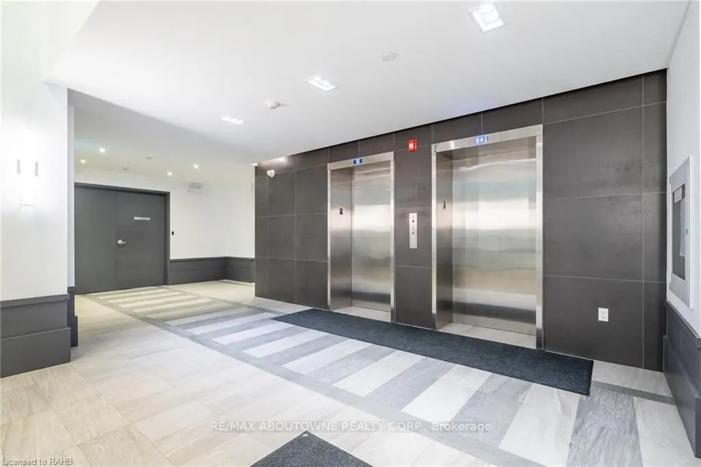 10 Concord Place #101
