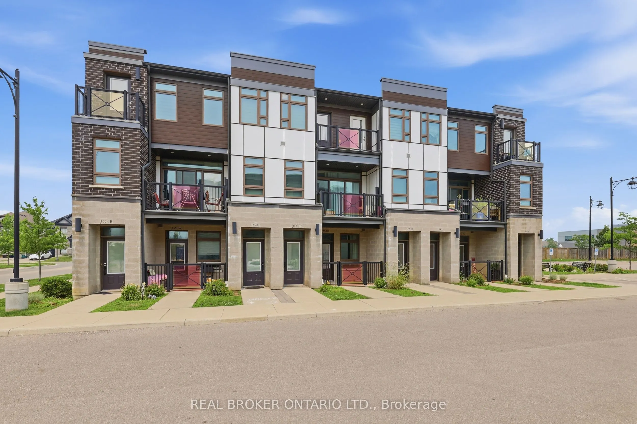 155 Thomas Slee Drive S #1 G