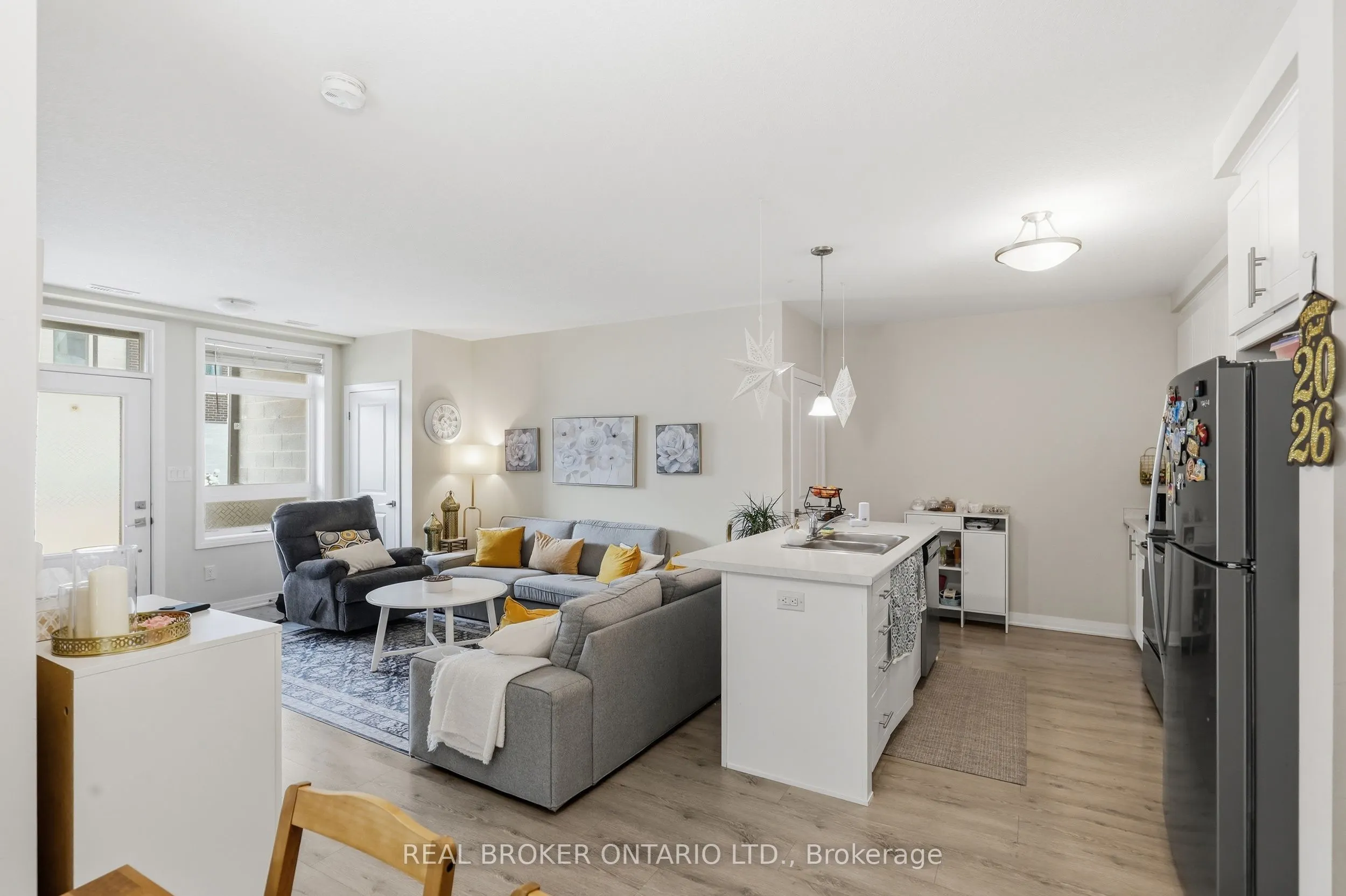 155 Thomas Slee Drive S #1 G