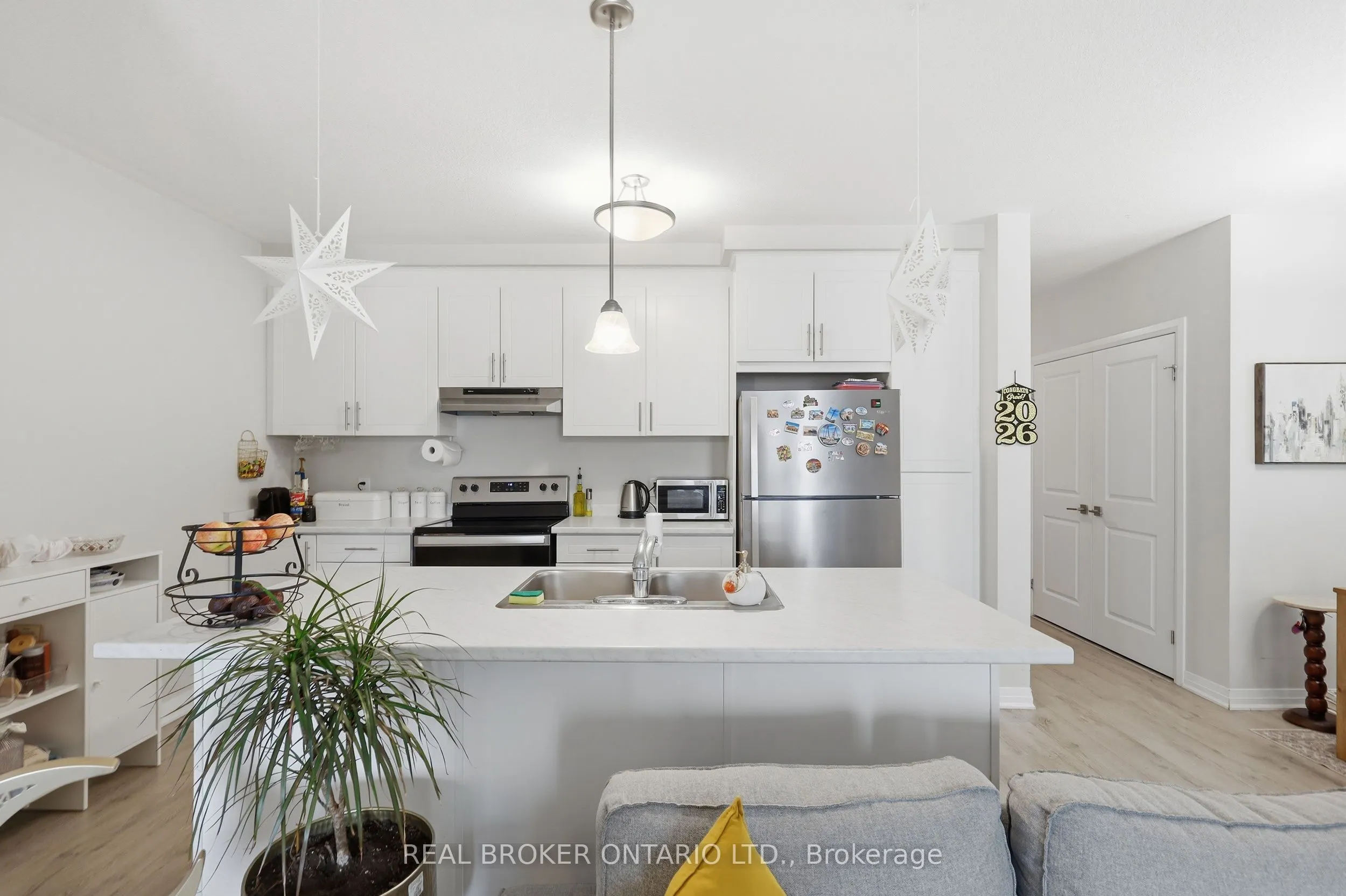 155 Thomas Slee Drive S #1 G