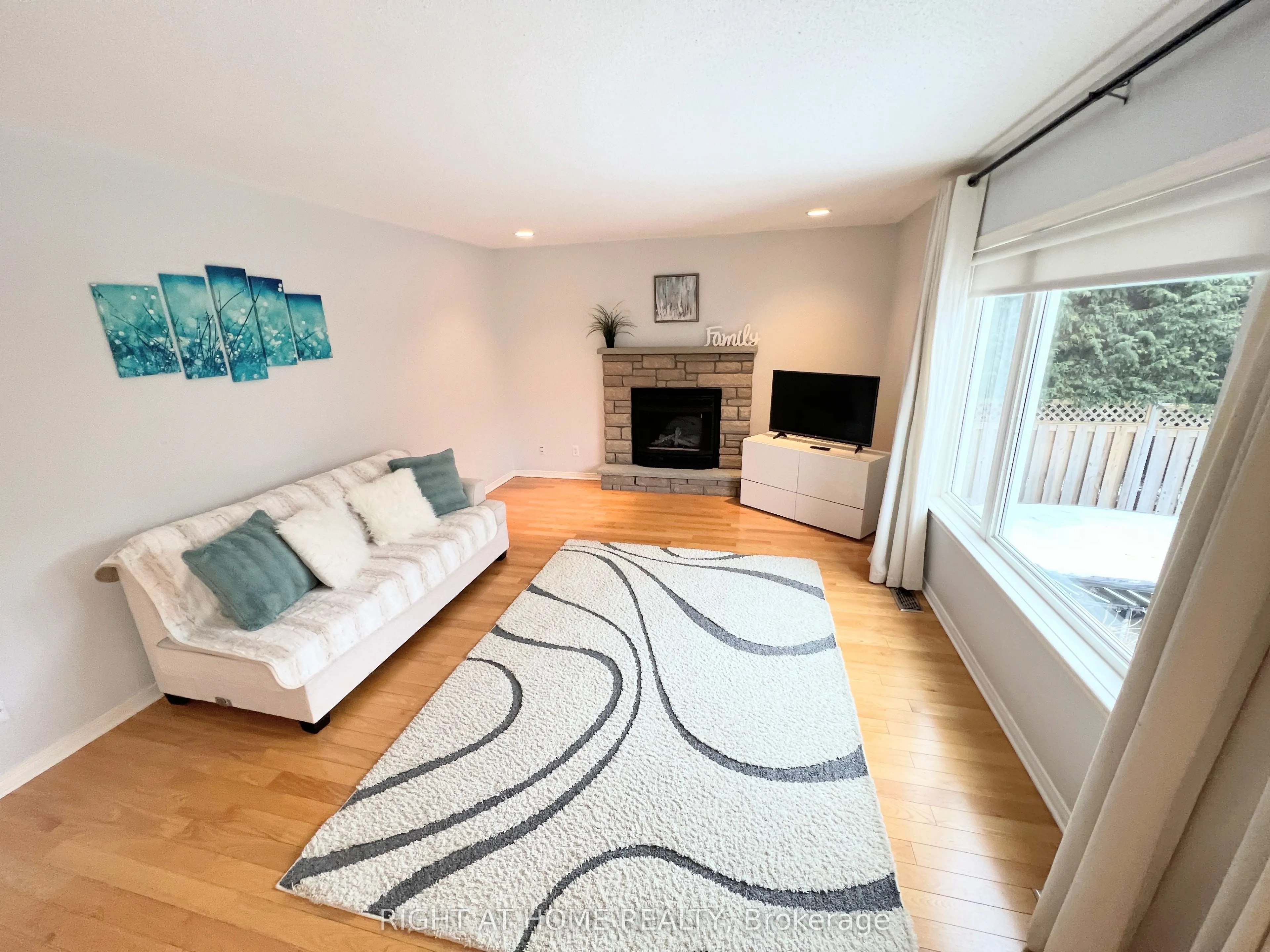 31 Forillon Crescent
