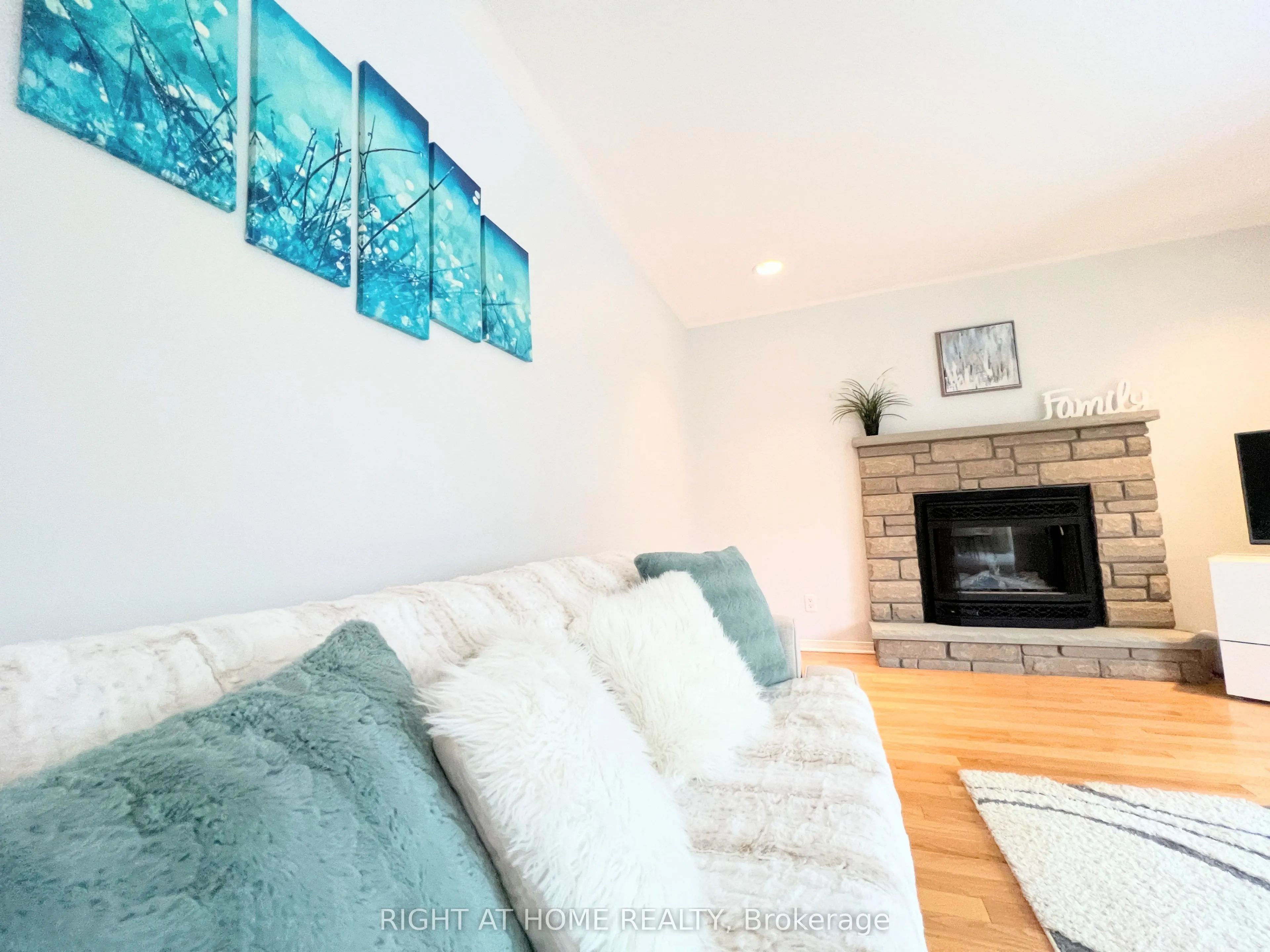31 Forillon Crescent