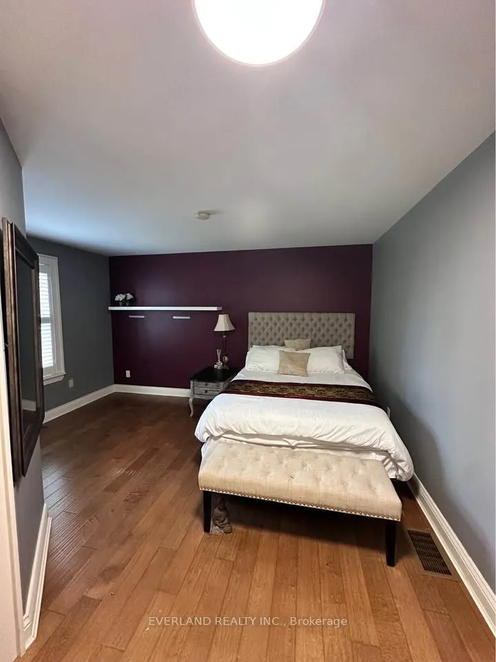 3369 St Paul Avenue #Ensuite room