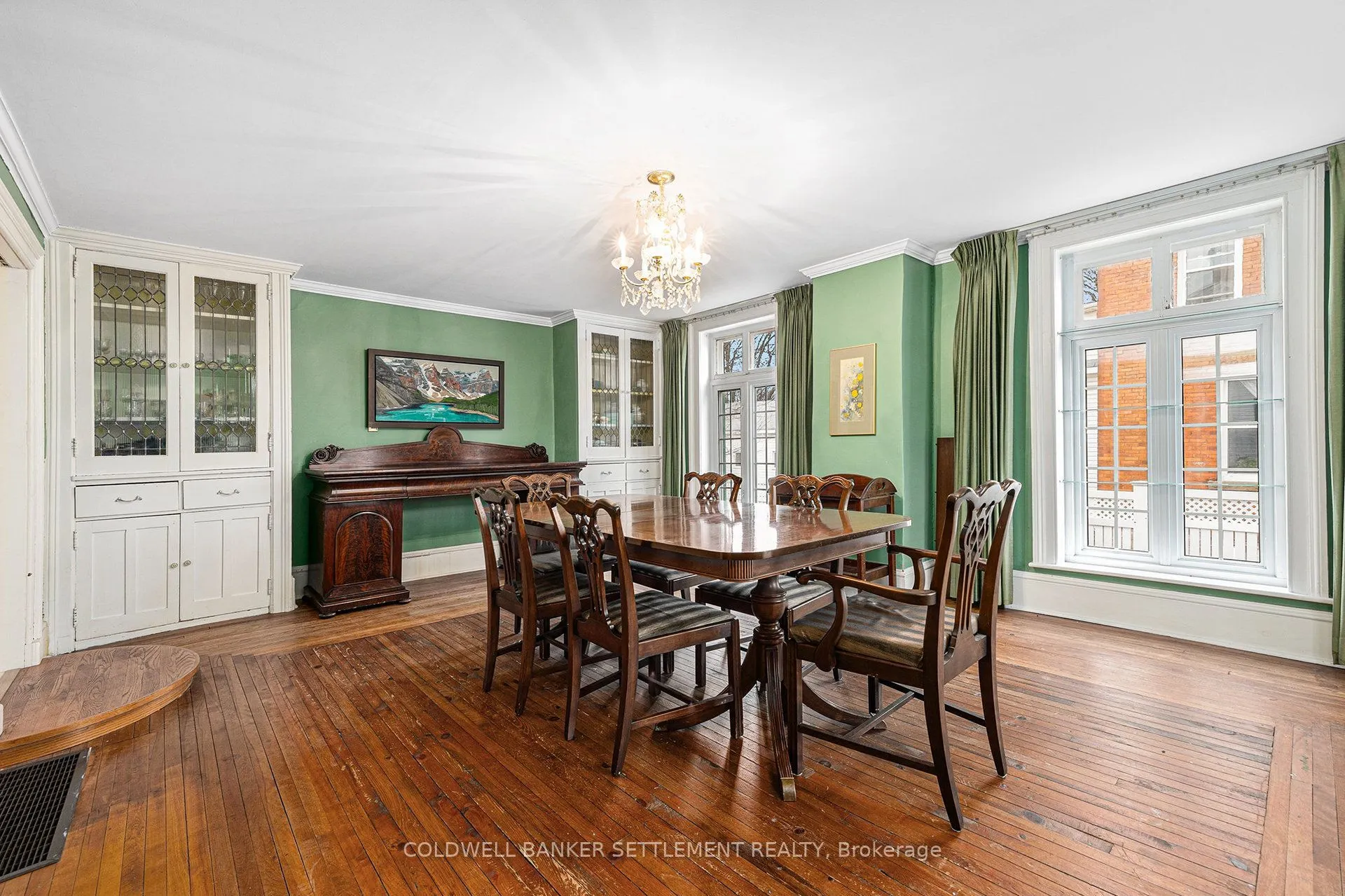 68 Wilson Street W