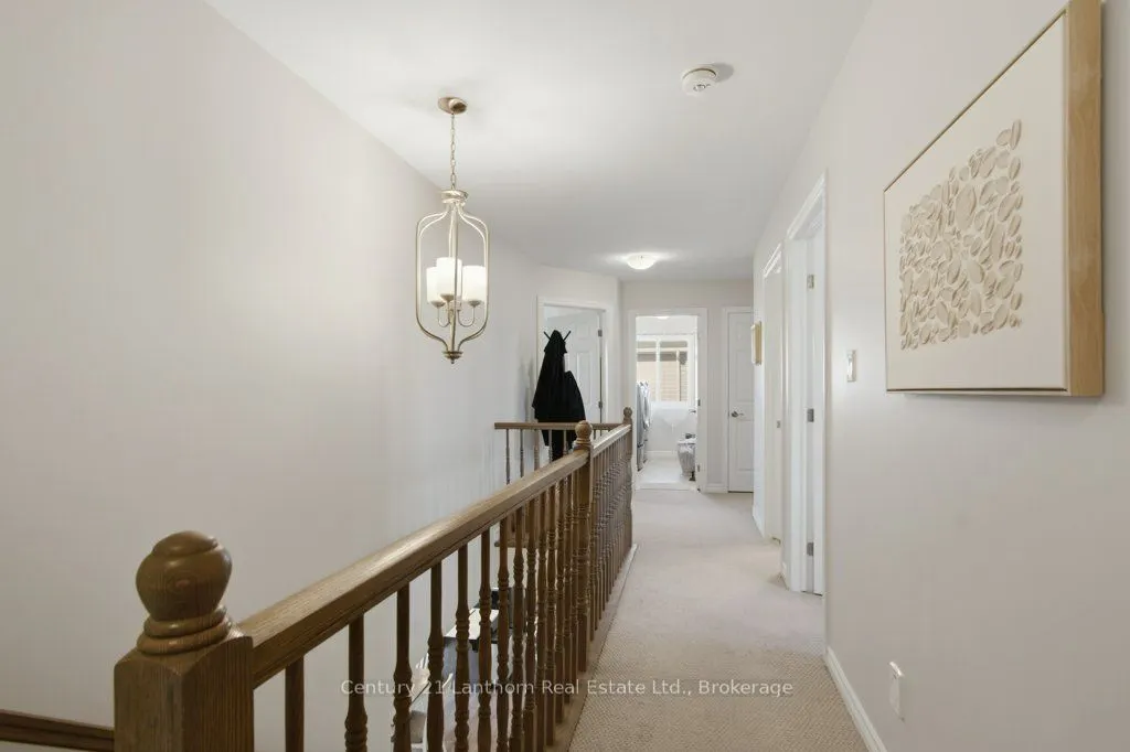 7 Cottonwood Drive