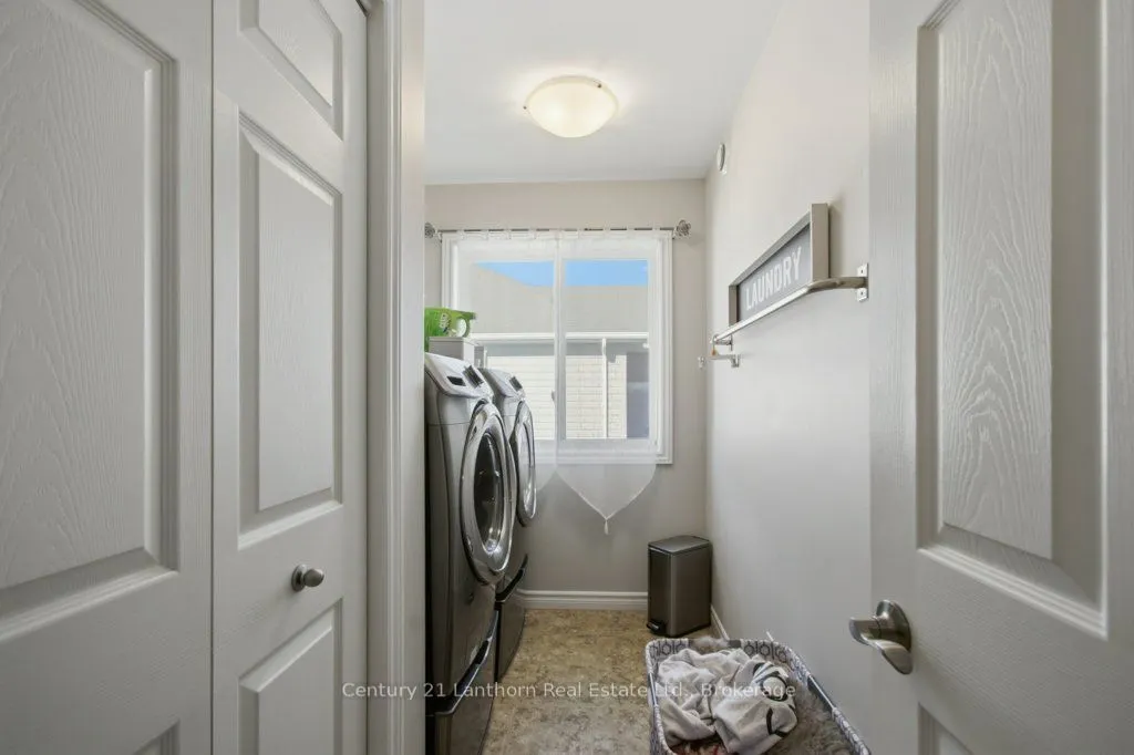 7 Cottonwood Drive