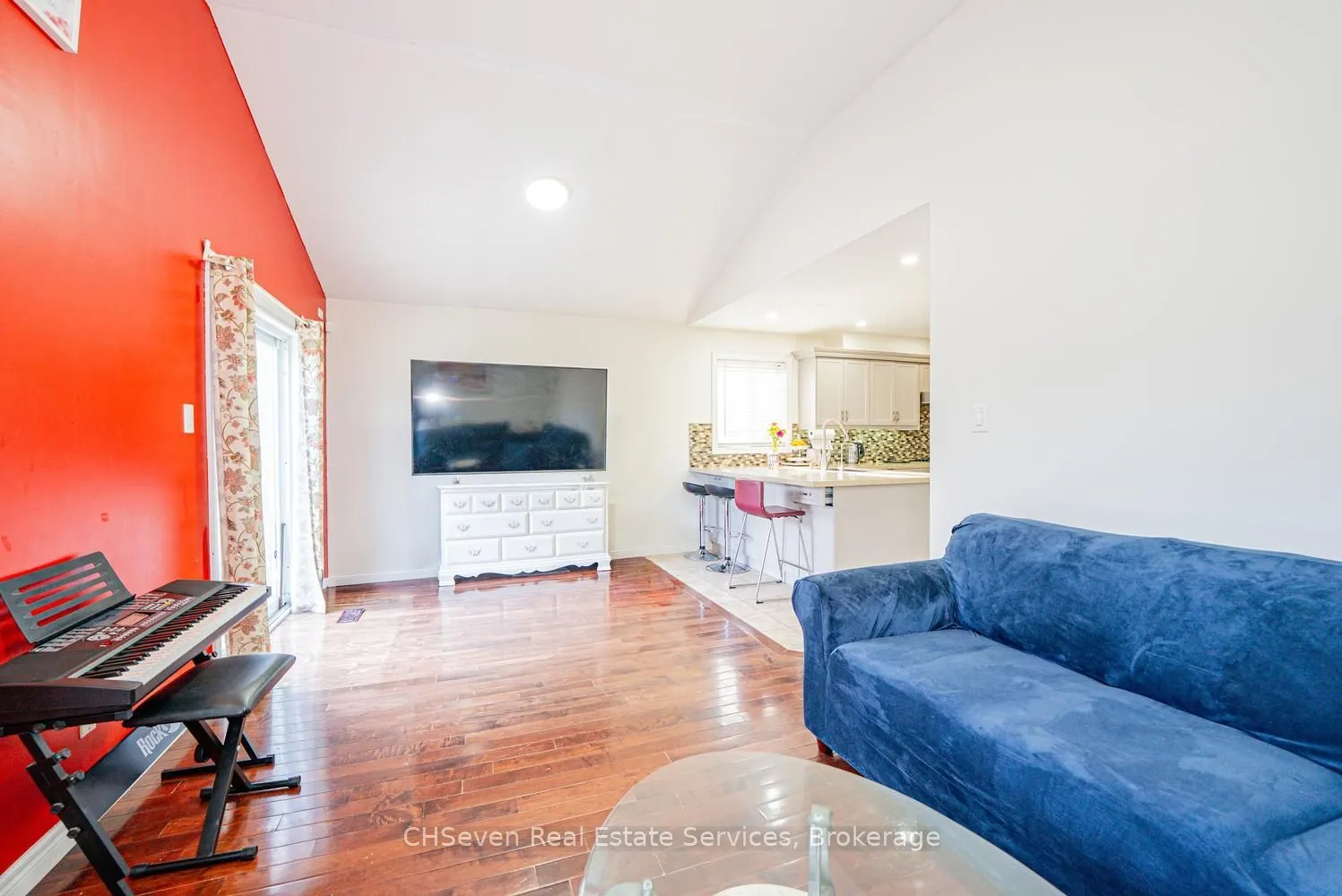 373 Thomas Slee Drive