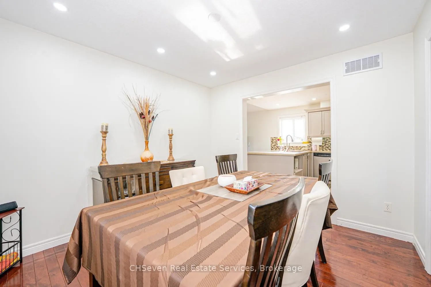 373 Thomas Slee Drive