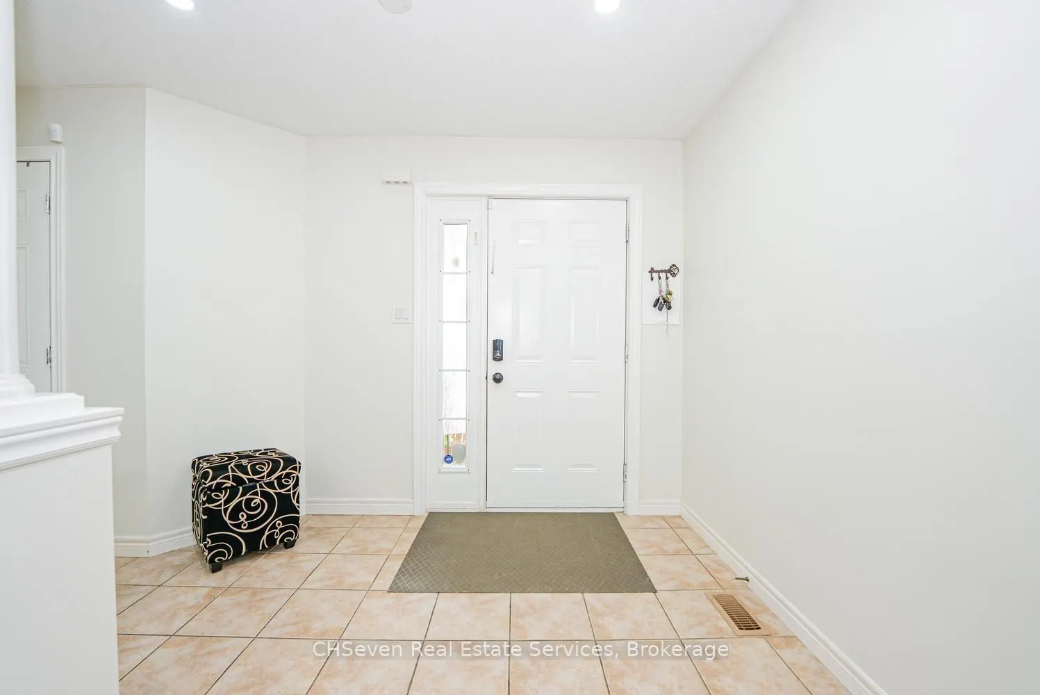 373 Thomas Slee Drive