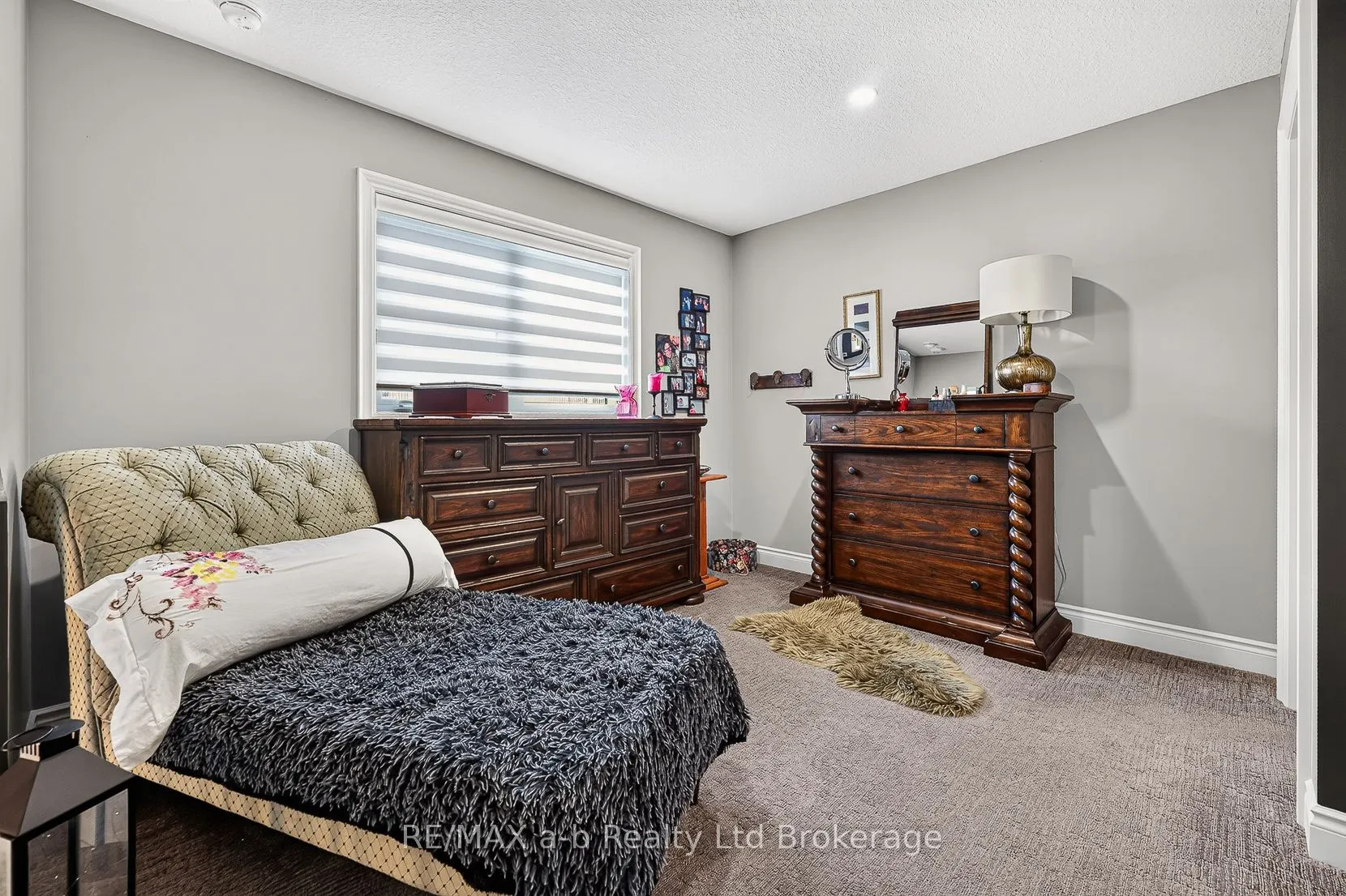 175 INGERSOLL Street N #9